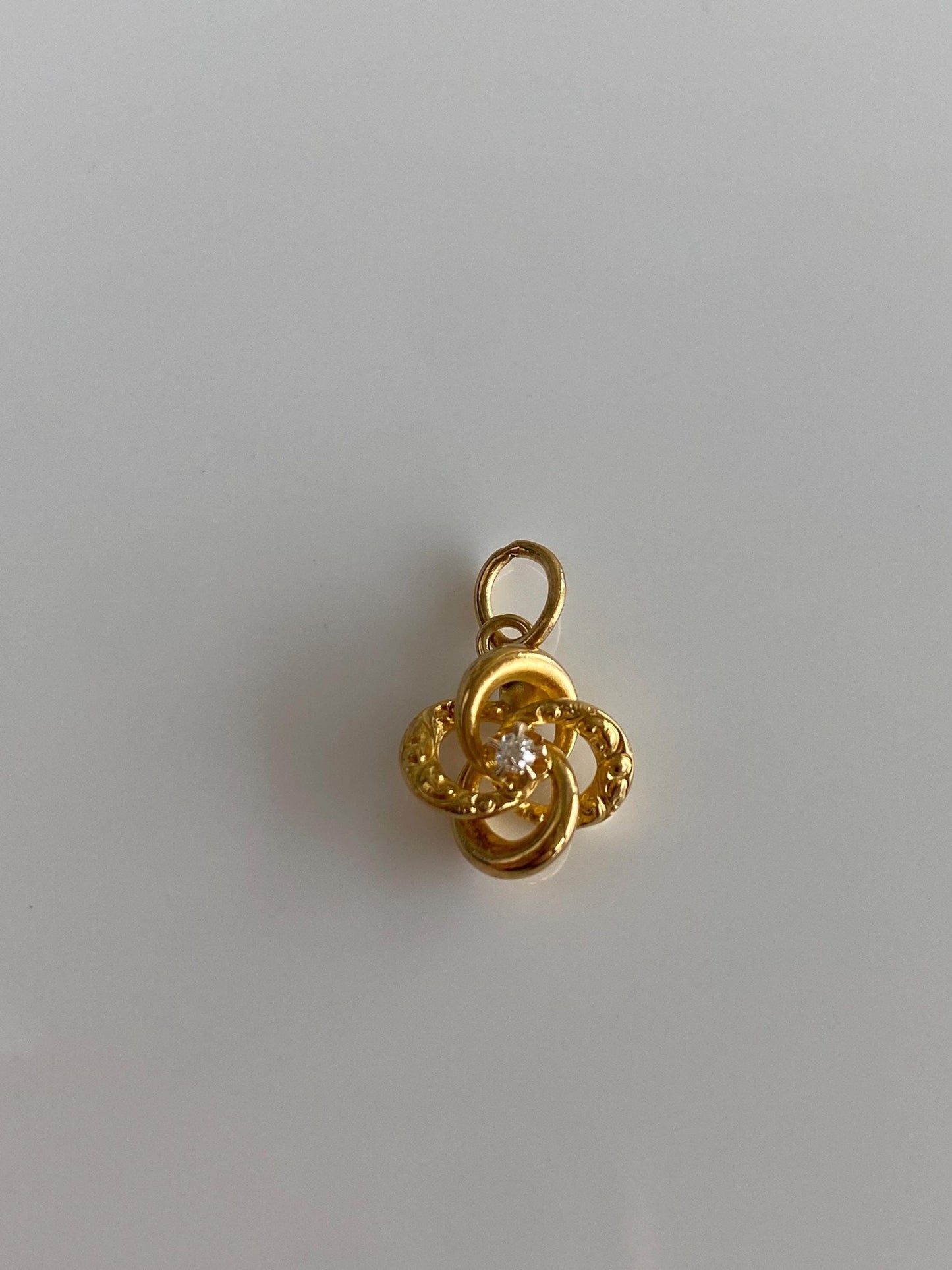 Vintage Solid 22k Yellow Gold Diamond Textured Knot Charm