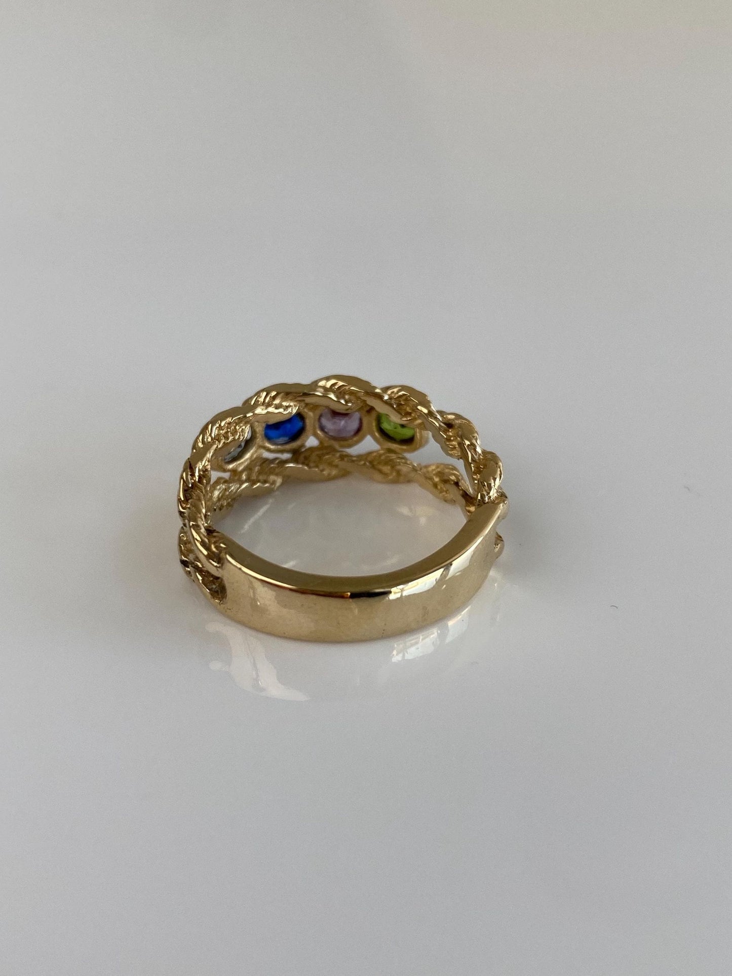 Vintage Solid 14k Yellow Gold Blue Spinel Aquamarine Purple Sapphire Peridot Row Ring Band - Size 6.5