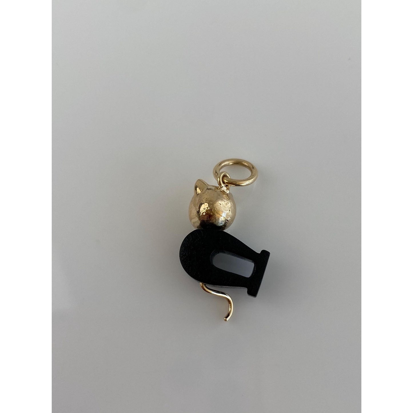 Vintage 14k Yellow Gold Black Resin Cat Charm
