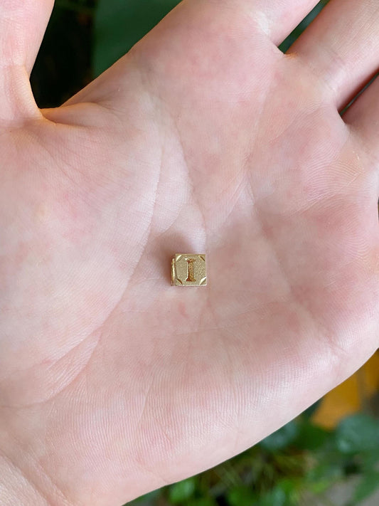 Vintage Solid 14k Yellow Gold Diamond Cut Initial 'I' Cube Charm