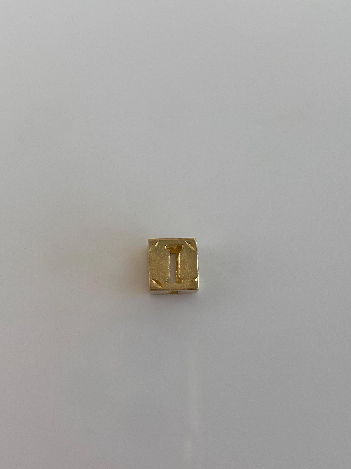 Vintage Solid 14k Yellow Gold Diamond Cut Initial 'I' Cube Charm