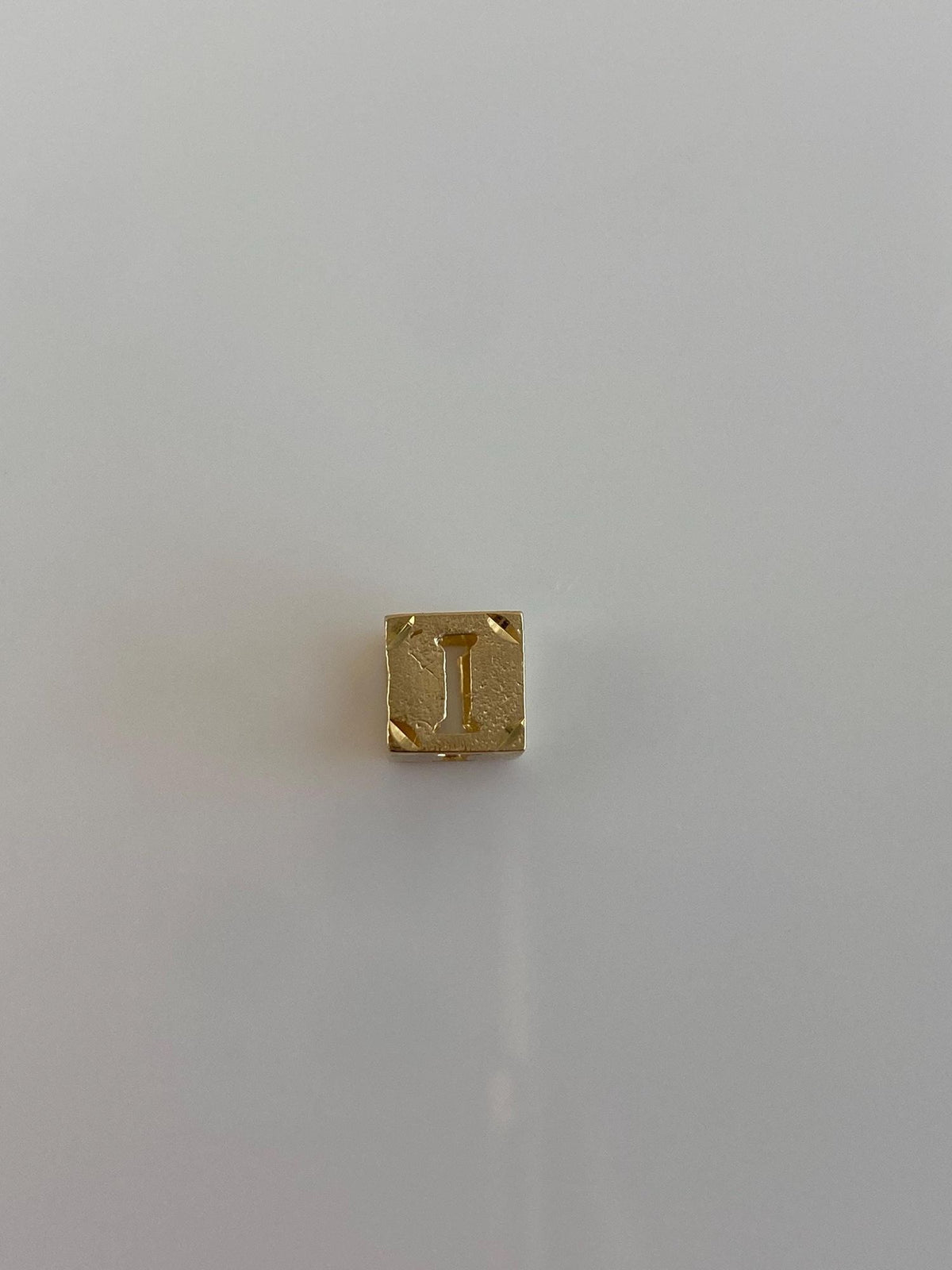 Vintage Solid 14k Yellow Gold Diamond Cut Initial 'I' Cube Charm