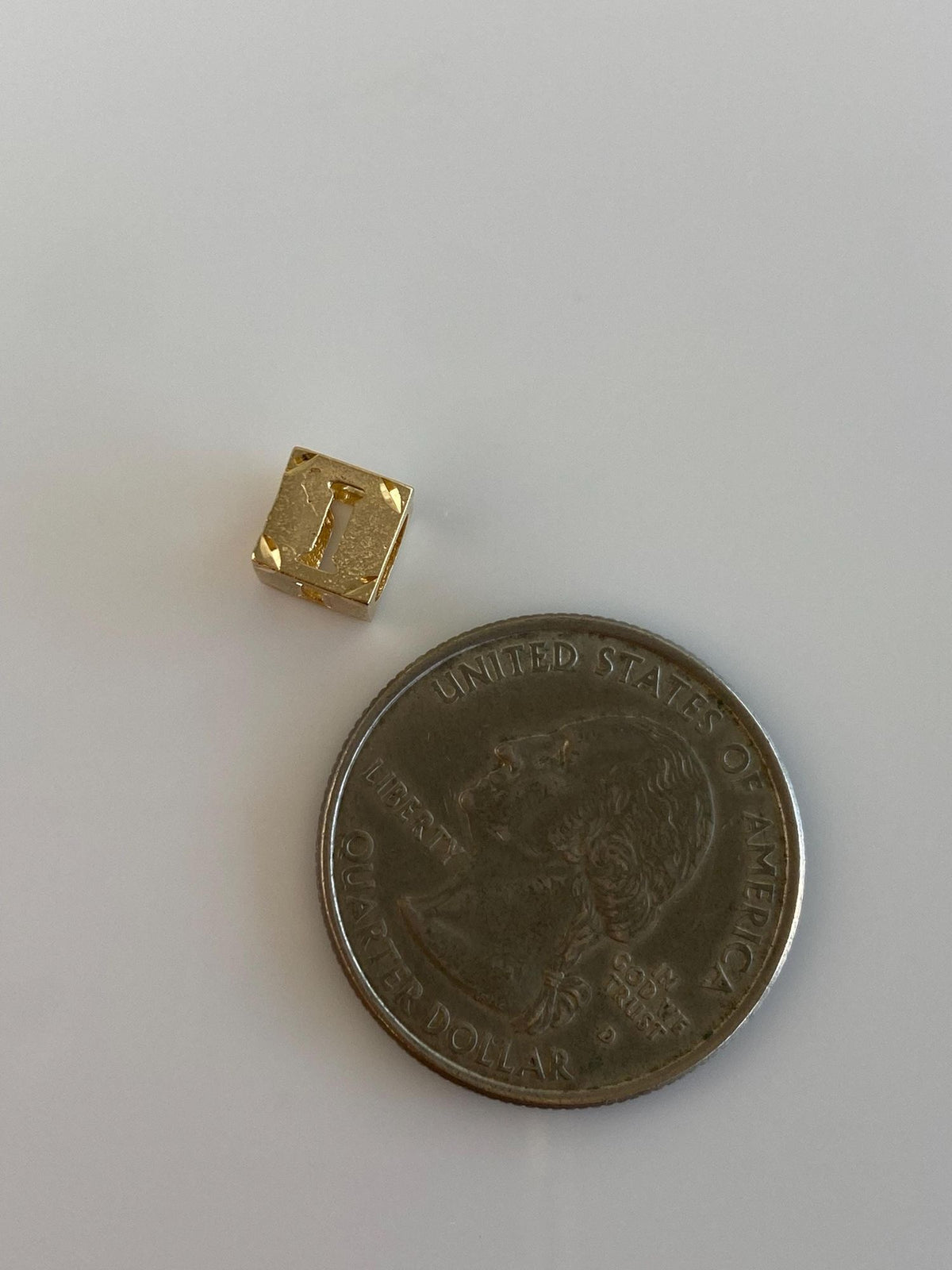 Vintage Solid 14k Yellow Gold Diamond Cut Initial 'I' Cube Charm