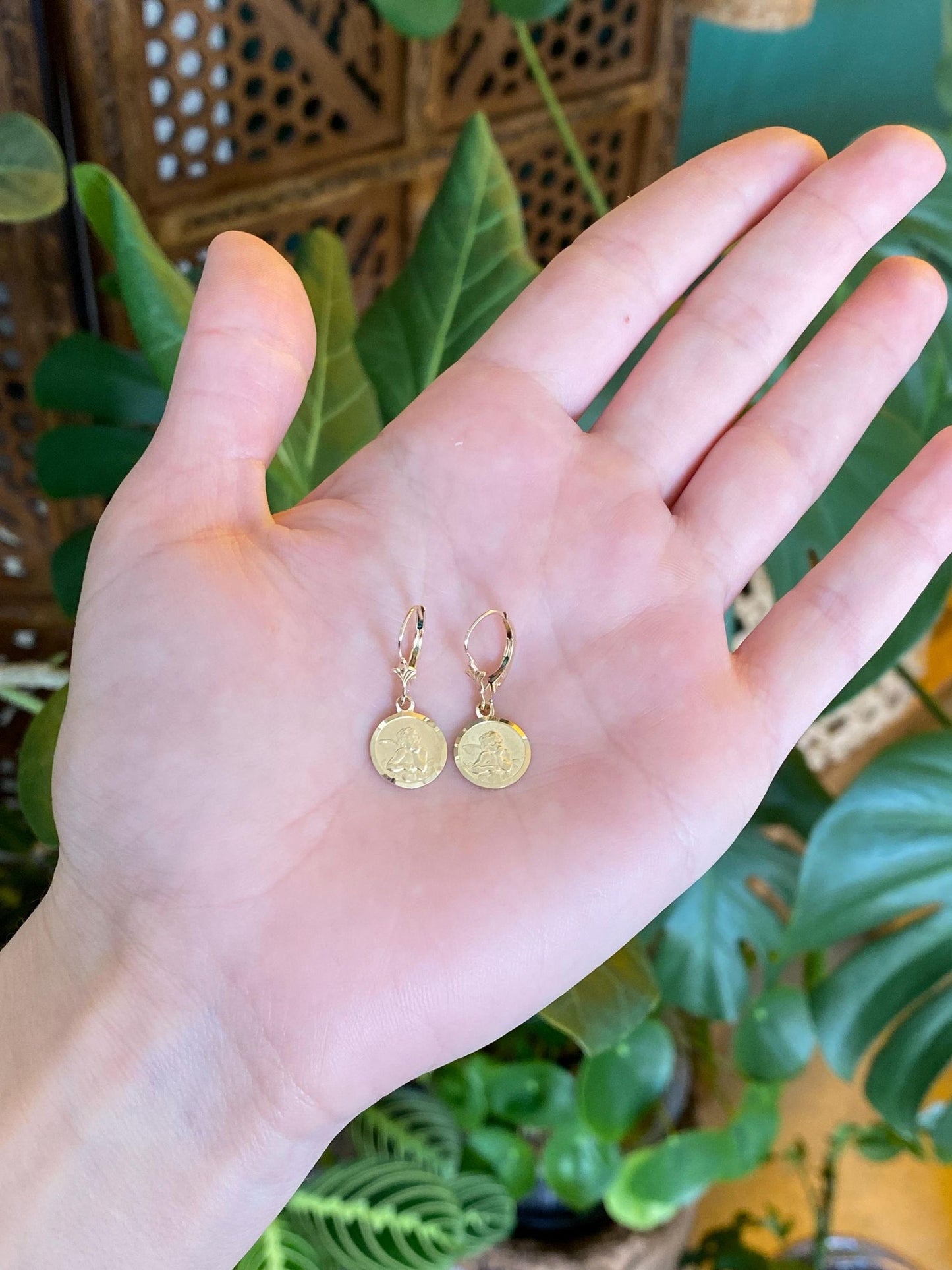 Vintage Solid 14k Yellow Gold Cherub Angel Dangle Earrings