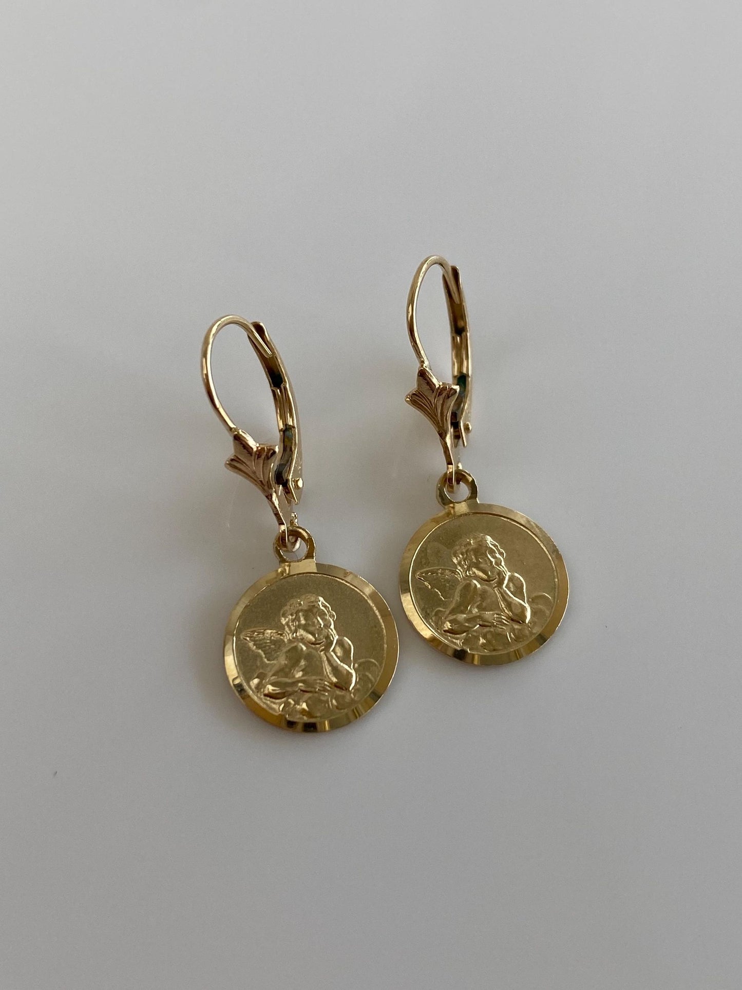 Vintage Solid 14k Yellow Gold Cherub Angel Dangle Earrings