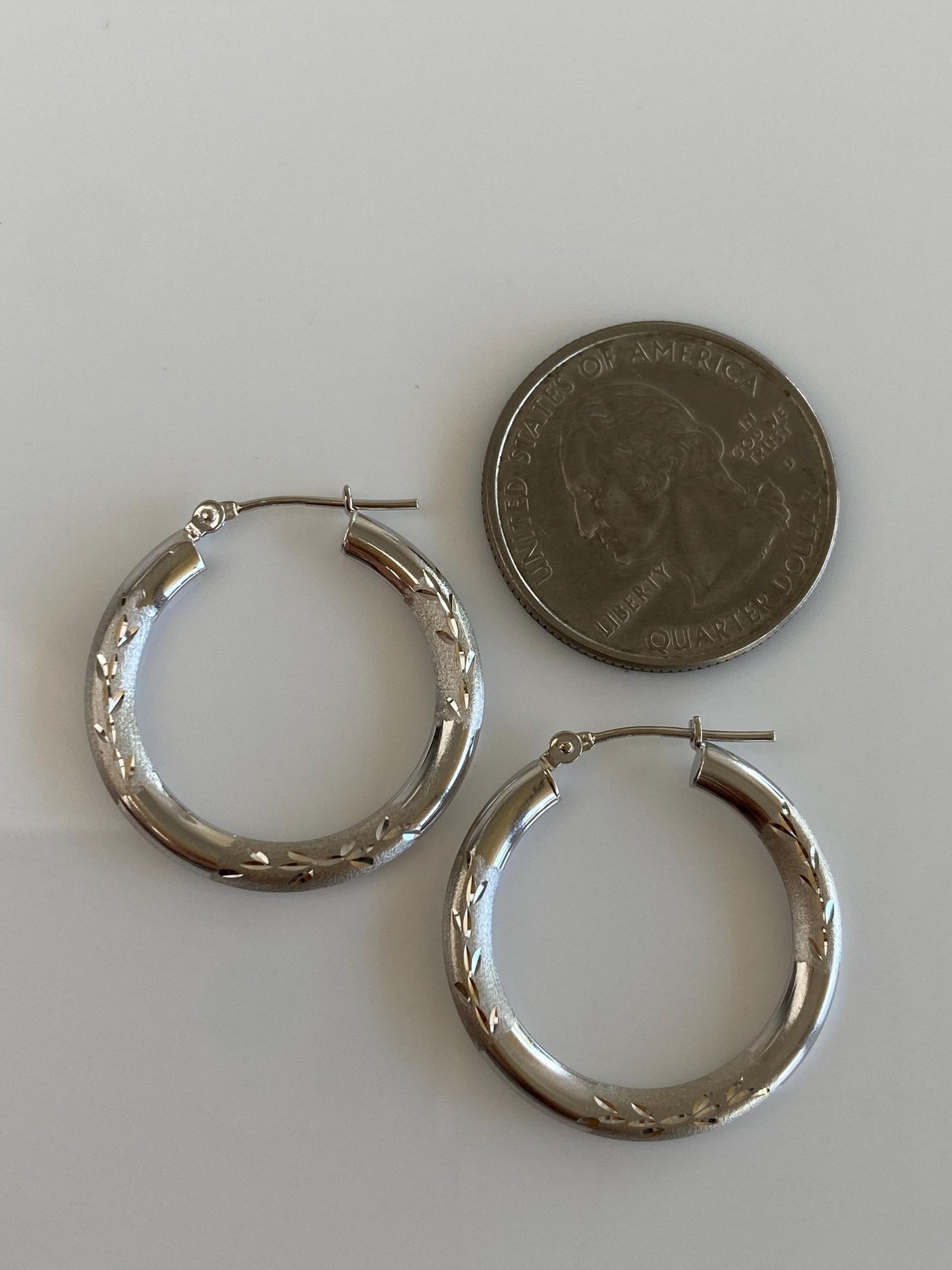 Vintage 14k White Gold Diamond Cut Hoop Earrings