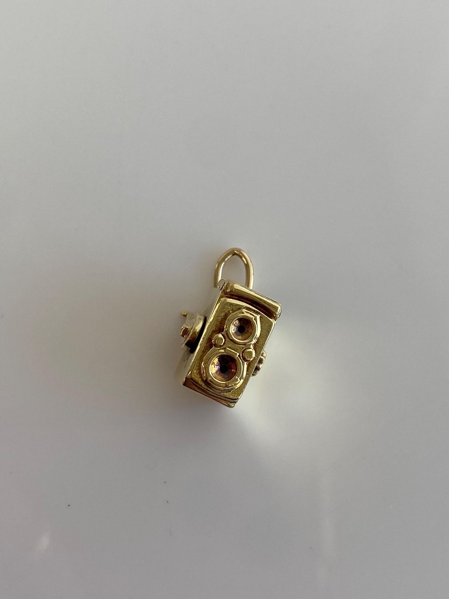 Vintage Solid 14k Yellow Gold Articulated Antique Film Camera Charm