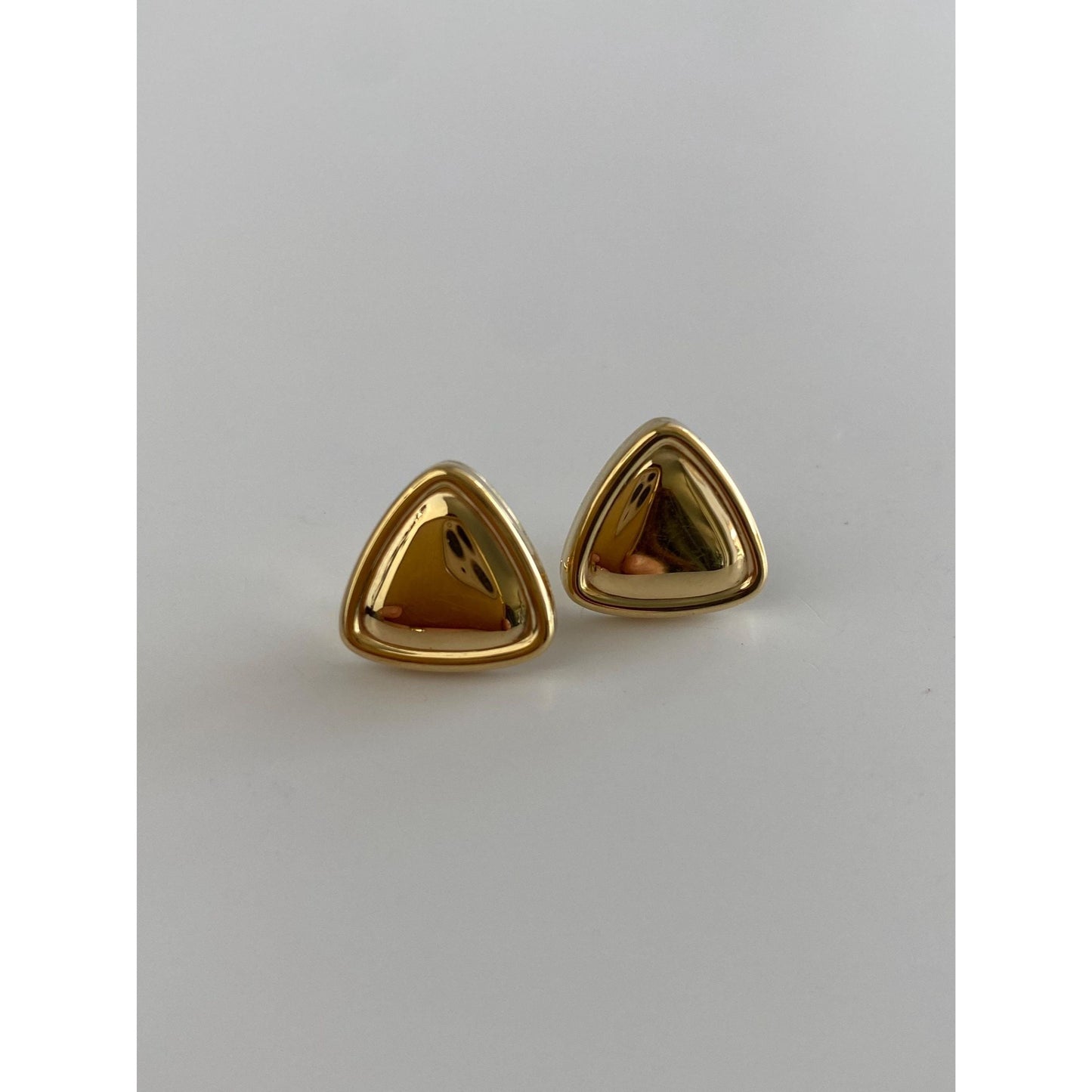 Vintage 18k Yellow Gold Triangle Stud Earrings