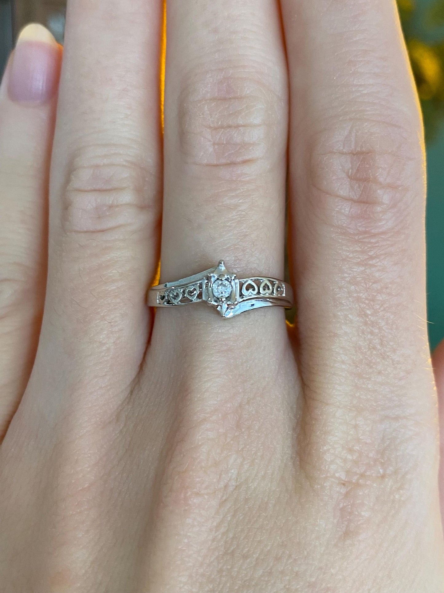 Vintage Solid 10k White Gold Diamond Ring - Size 6.75