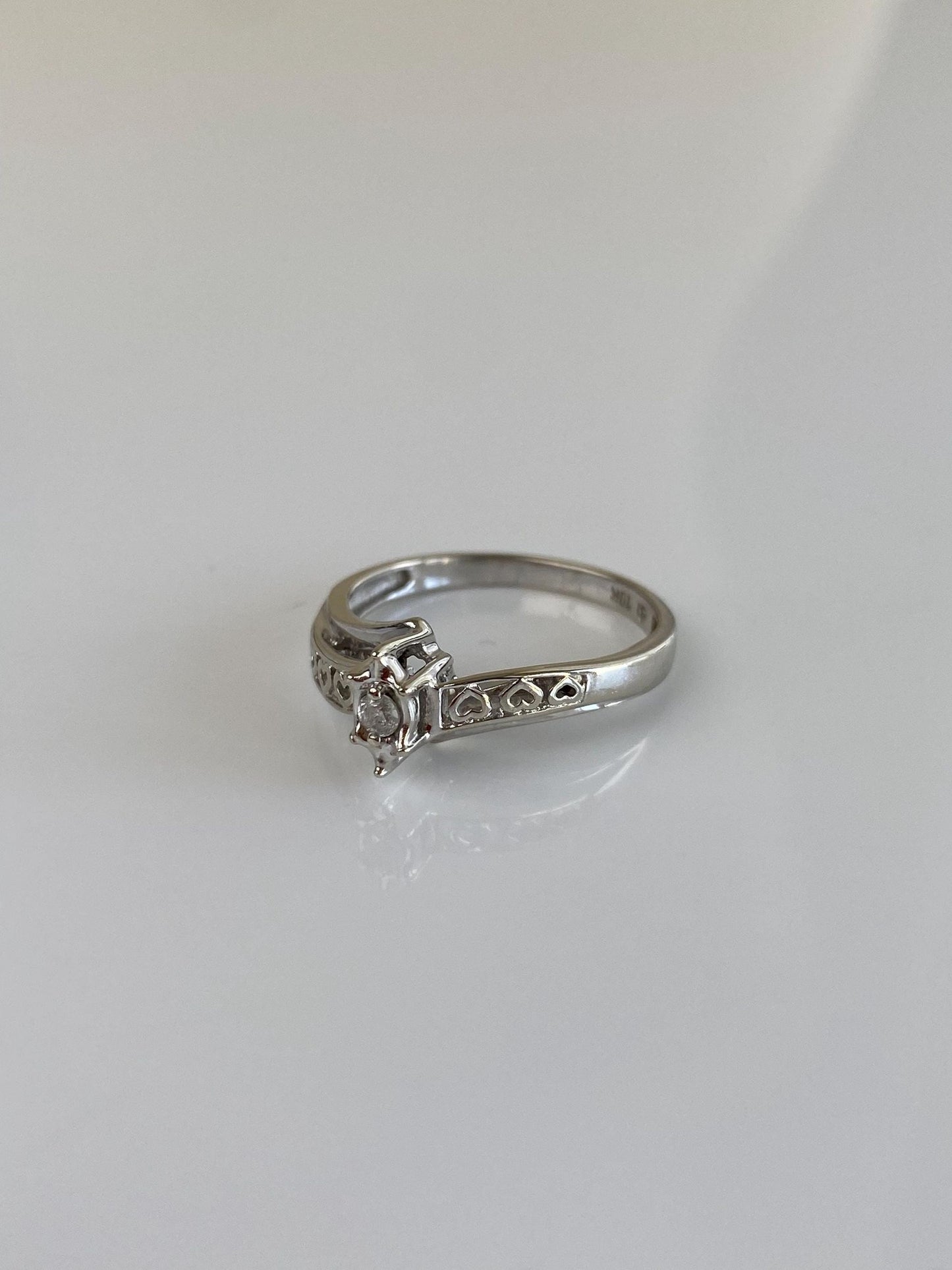 Vintage Solid 10k White Gold Diamond Ring - Size 6.75