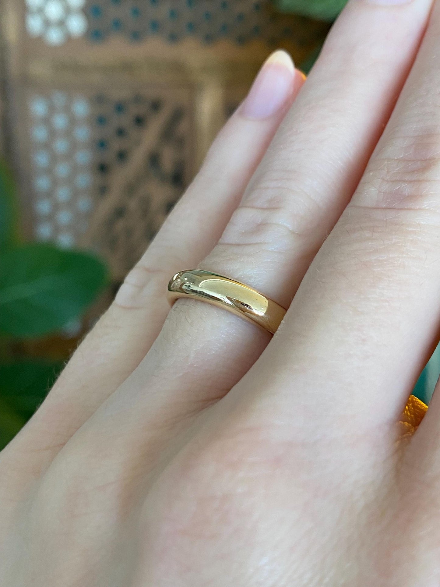 Vintage Solid 18k Yellow Gold Chunky Ring Band - Size 5.75