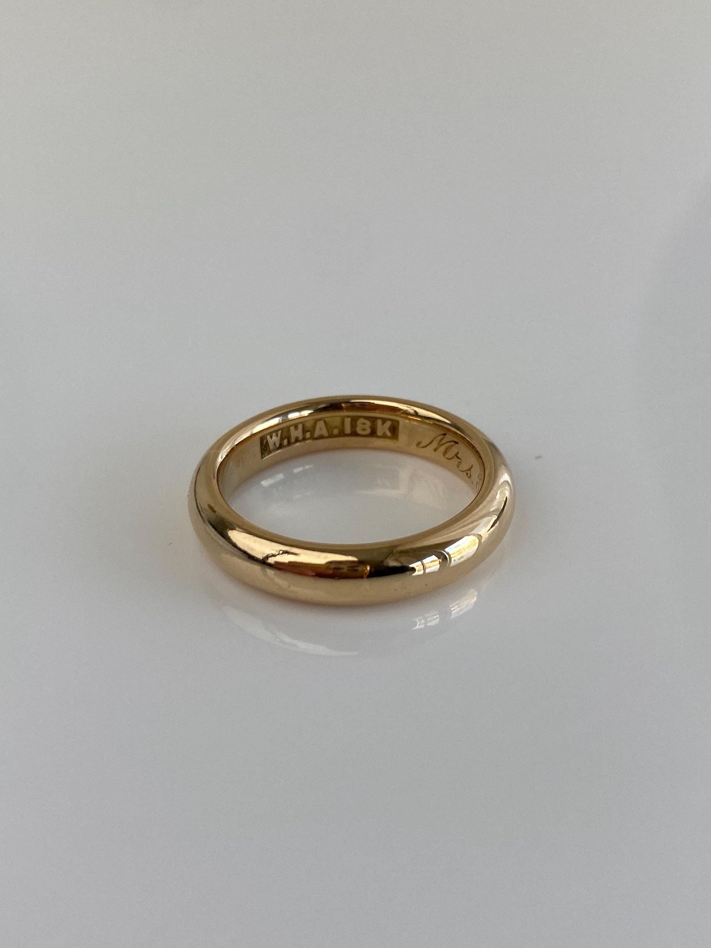 Vintage Solid 18k Yellow Gold Chunky Ring Band - Size 5.75