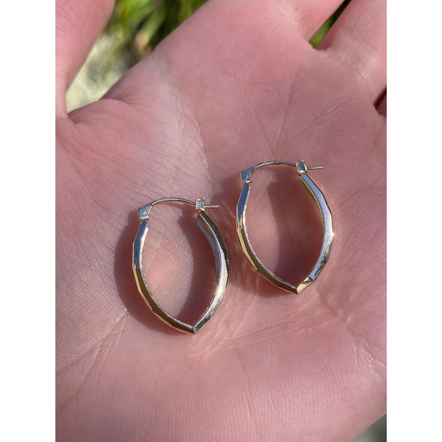 Vintage Solid 14k Yellow Gold Textured Chevron Hoop Earrings