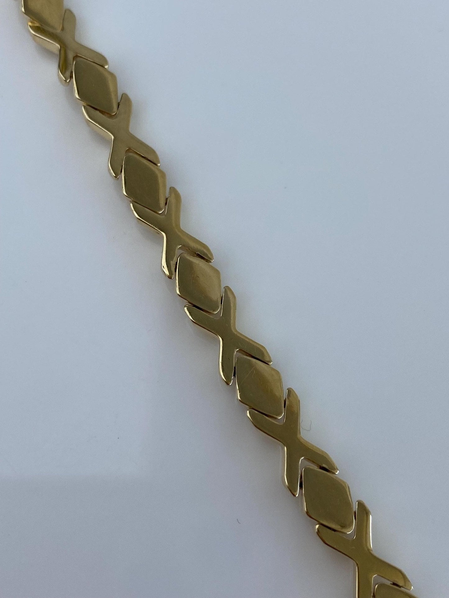 Vintage 14k Yellow Gold Satin Textured Shiny X Link Necklace - 16.5 inches