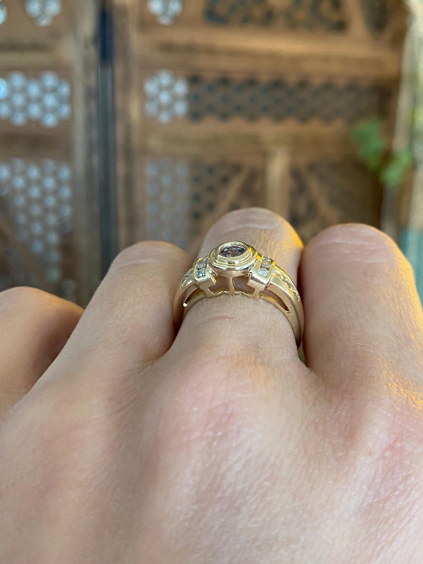 Vintage Solid 14k Yellow Gold Tanzanite Diamonds Ring - Size 6.75