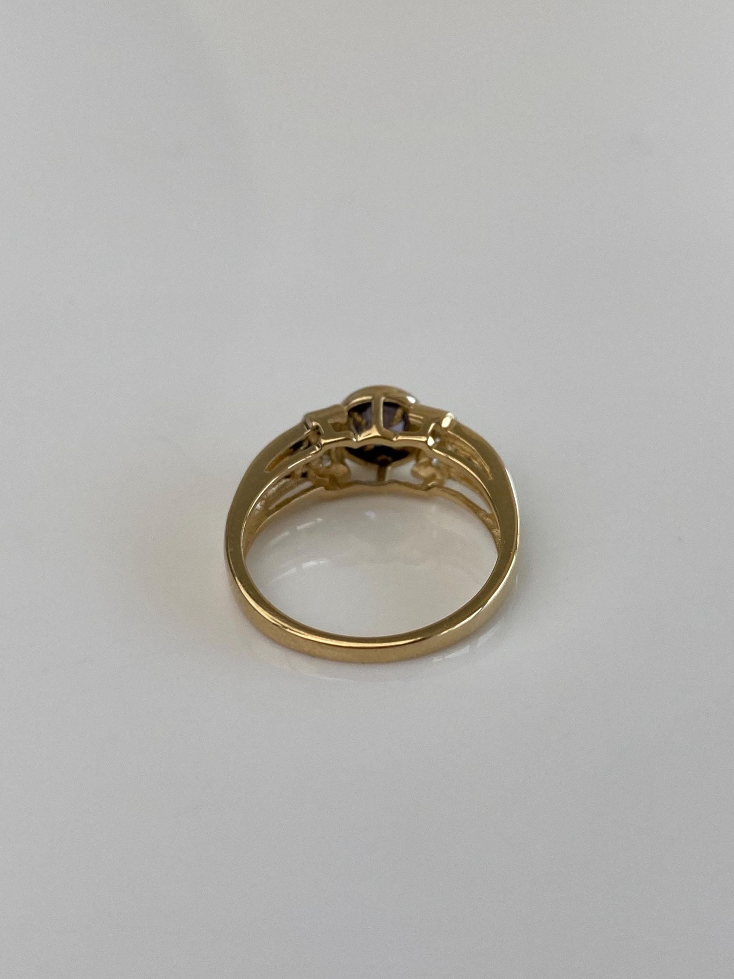 Vintage Solid 14k Yellow Gold Tanzanite Diamonds Ring - Size 6.75