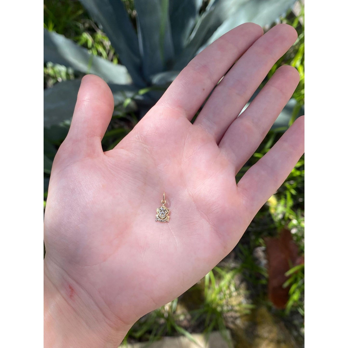 Vintage Solid 10k Yellow Gold W Academy Charm