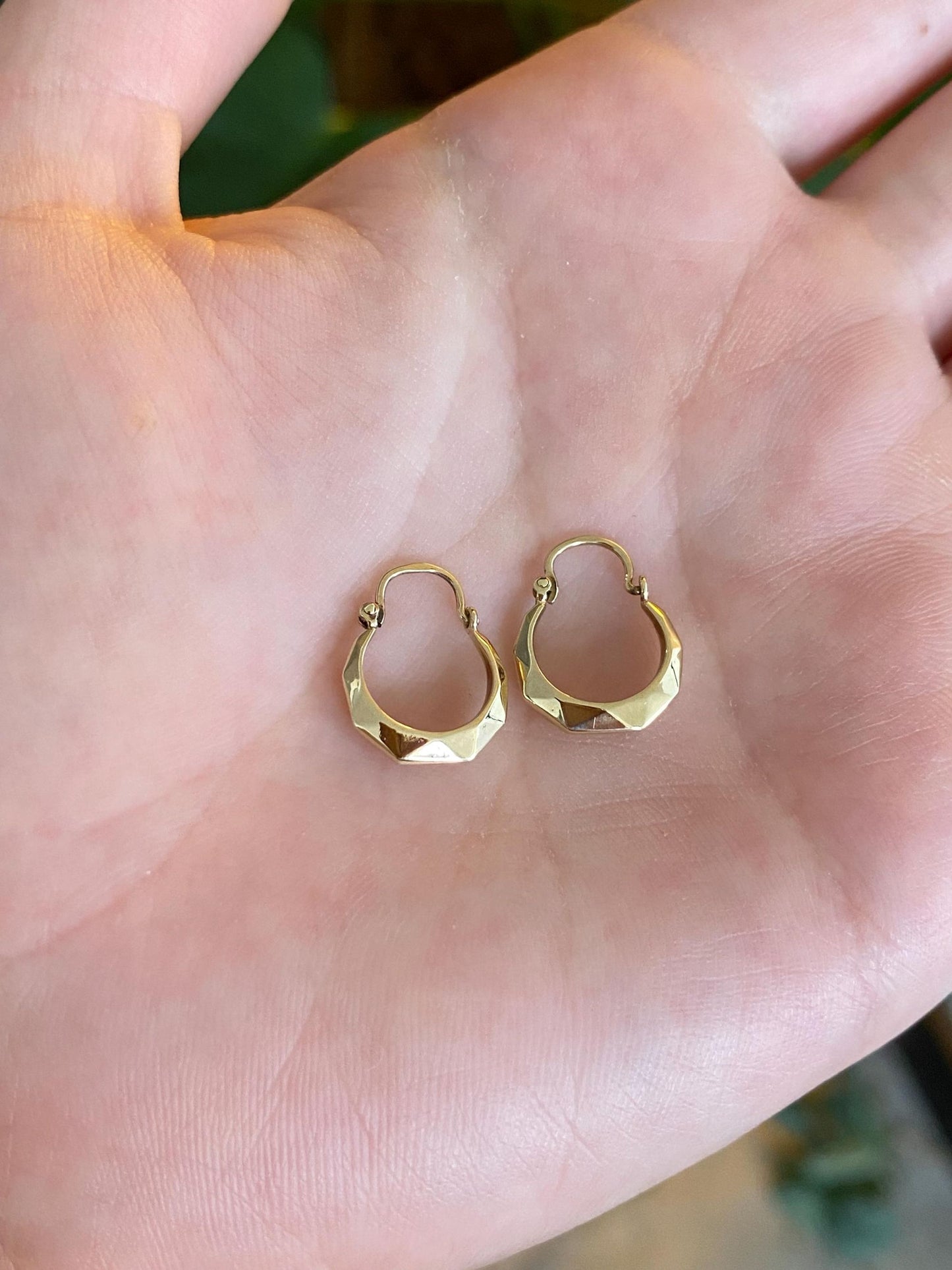 Vintage 8k Yellow Faceted Hoop Earrings
