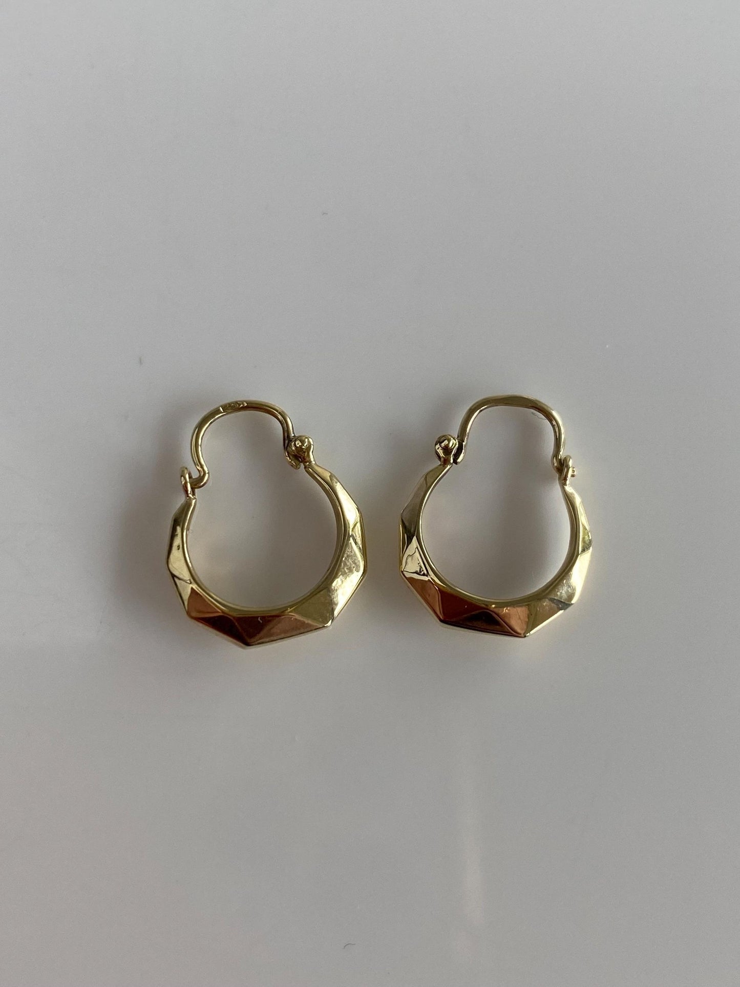 Vintage 8k Yellow Faceted Hoop Earrings