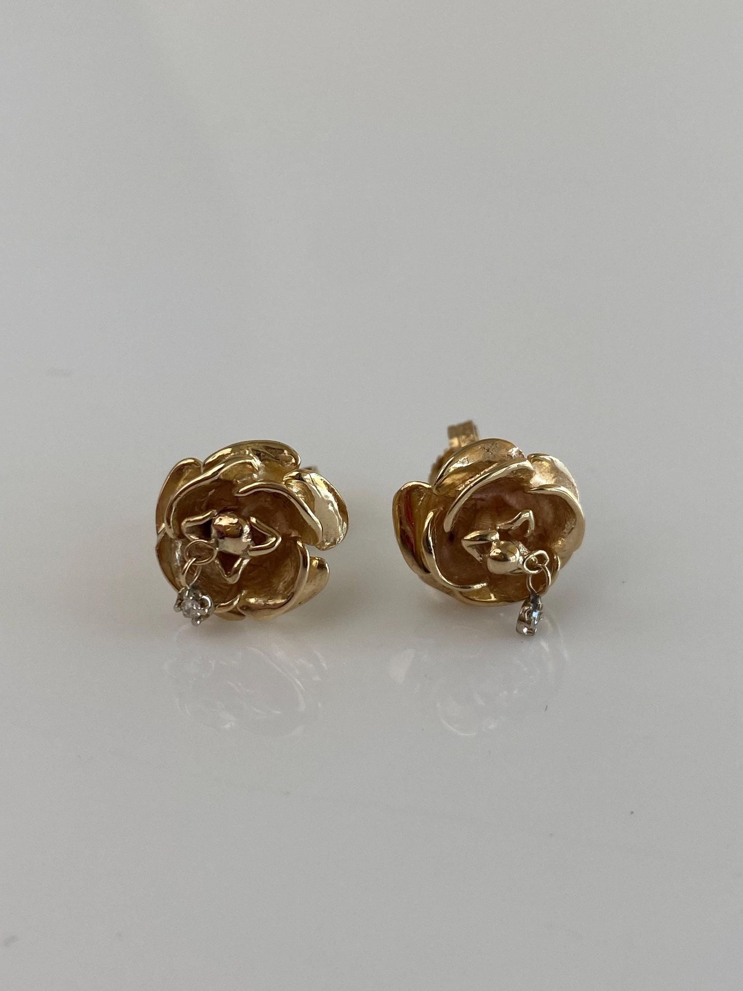Vintage Solid 14k Yellow Gold Clear Sapphire Rose Stud Earrings