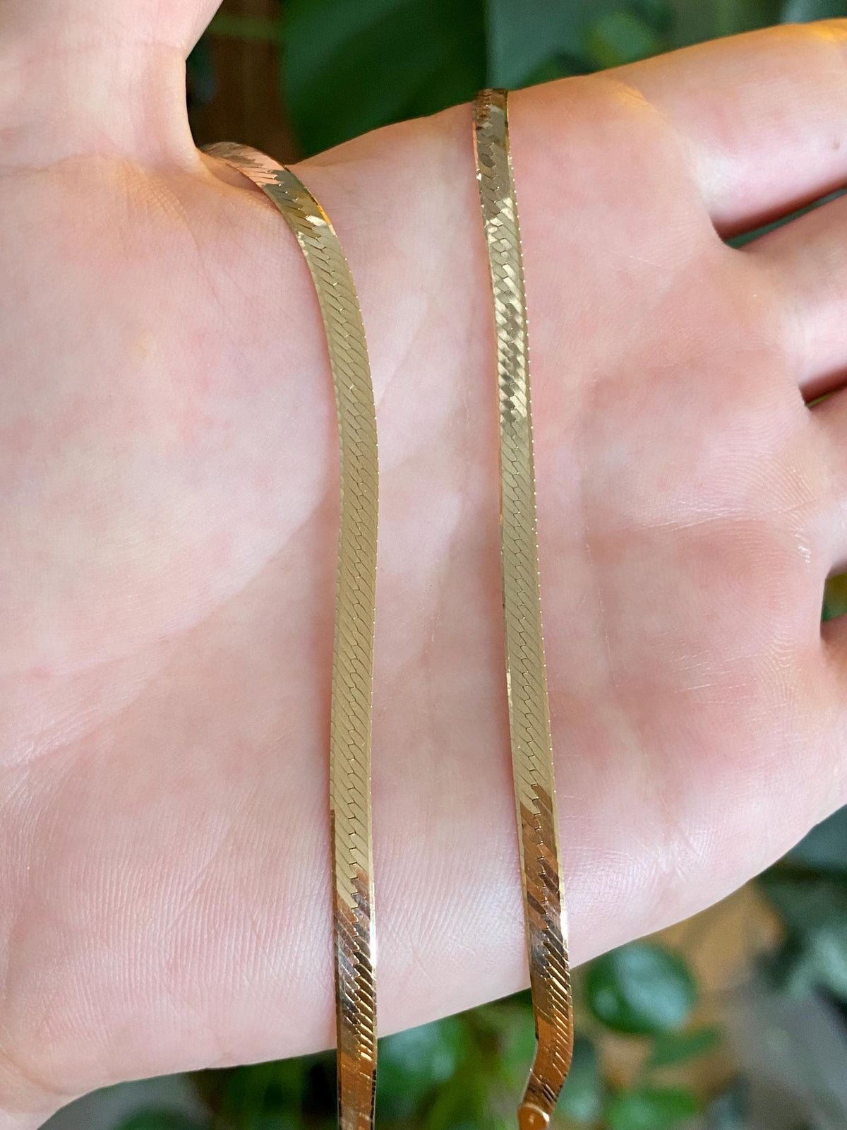 Vintage Solid 14k Yellow Gold Herringbone Chain Necklace - 16 inches