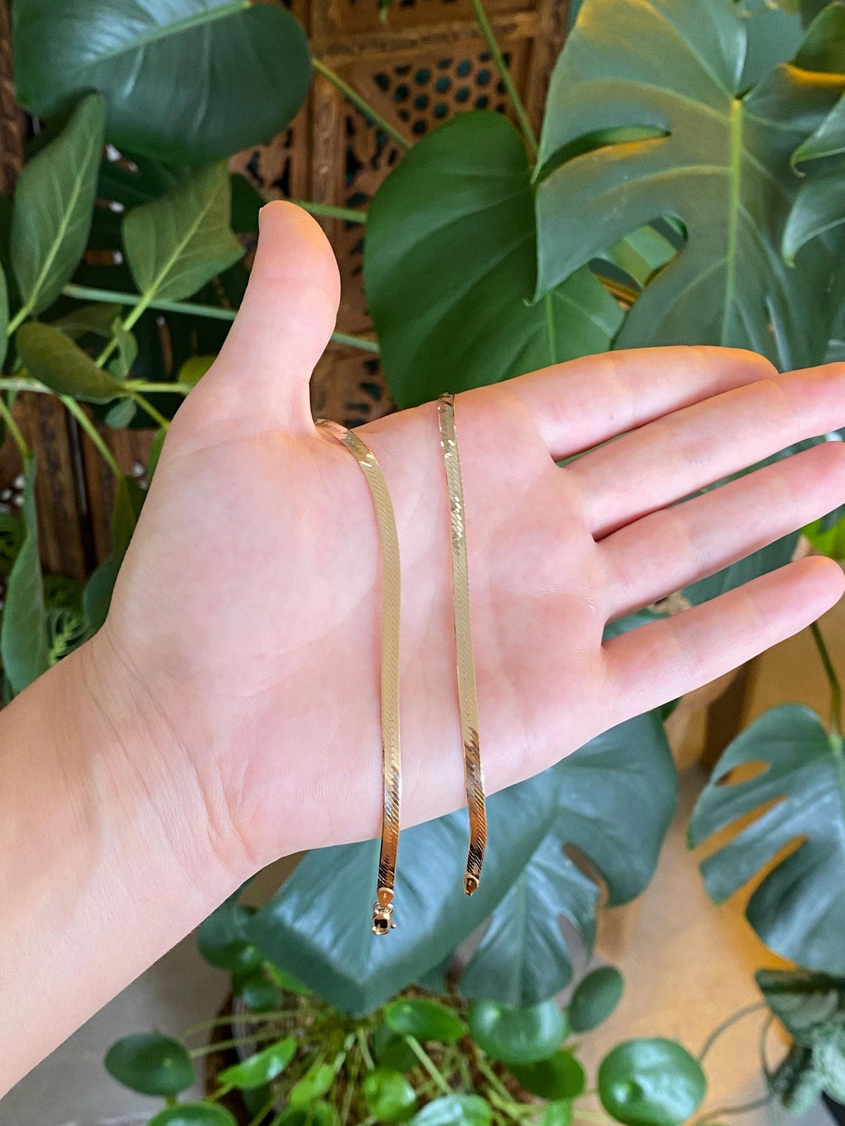 Vintage Solid 14k Yellow Gold Herringbone Chain Necklace - 16 inches