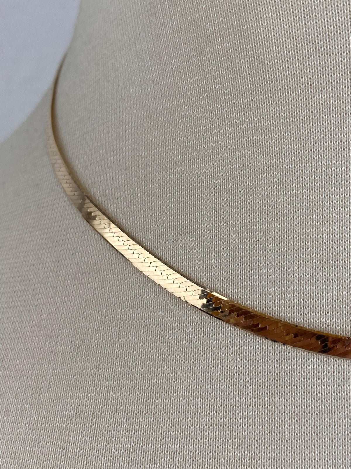 Vintage Solid 14k Yellow Gold Herringbone Chain Necklace - 16 inches