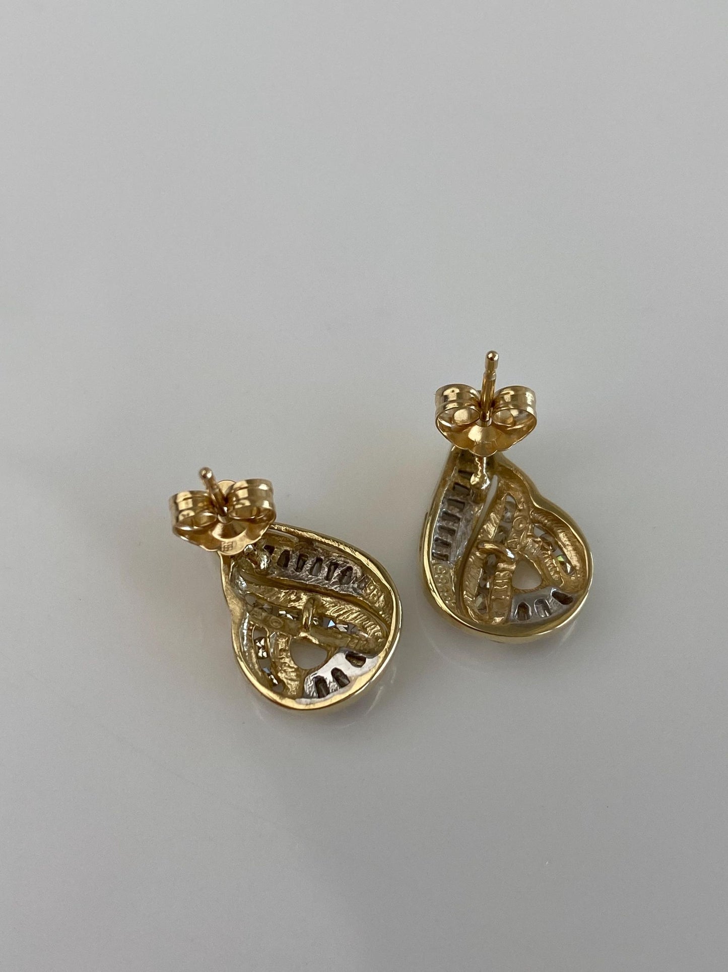 Vintage Solid 14k Yellow Gold Round & Baguette Diamond Drop Earrings