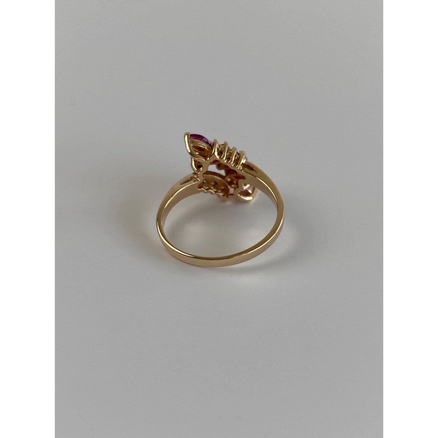 Vintage Solid 14k Yellow Gold Pink Spinel Diamond Twist Ring - Size 6