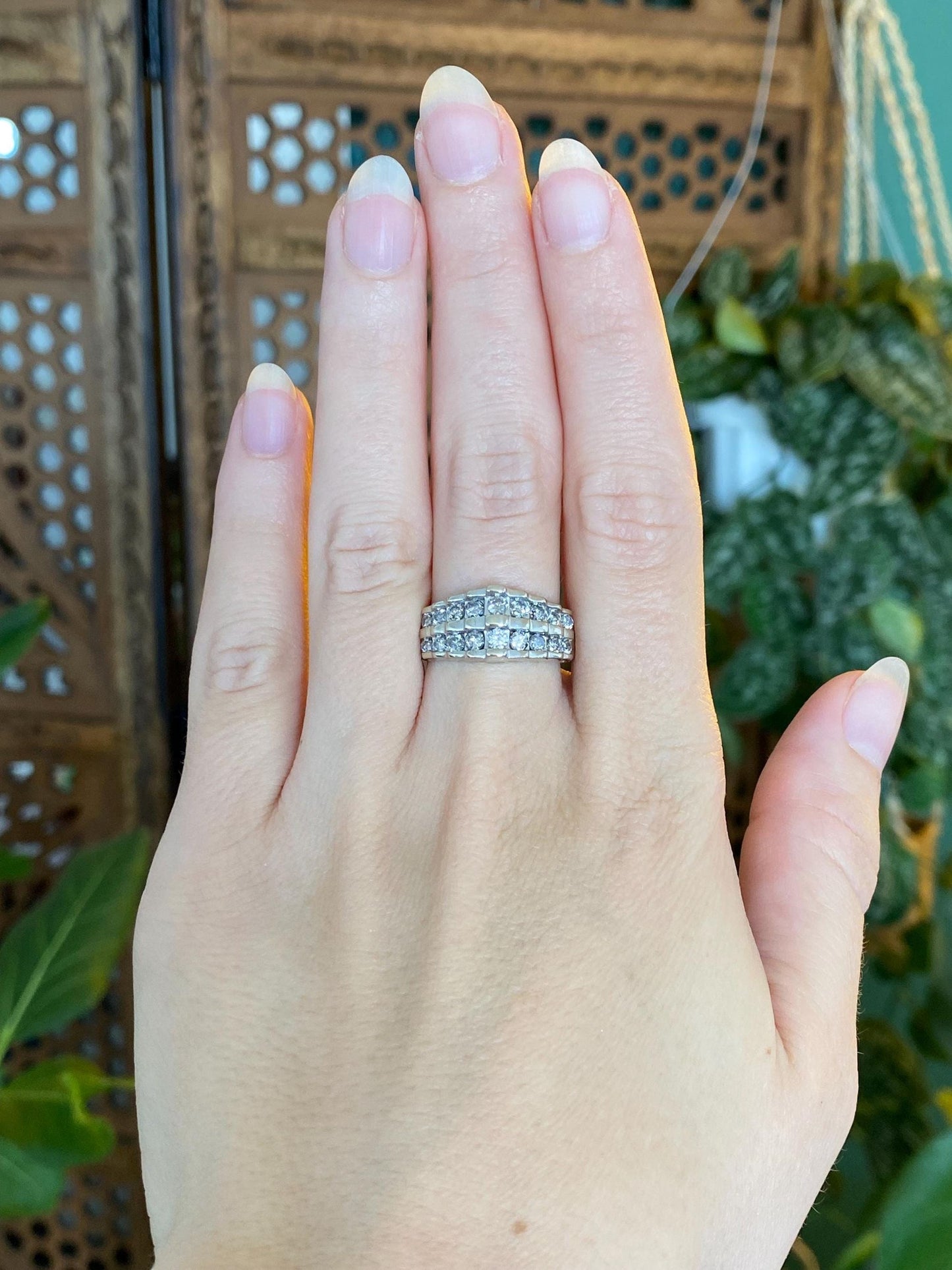 Vintage Solid 10k White Gold Diamond Rows Ring Band - Size 7.75