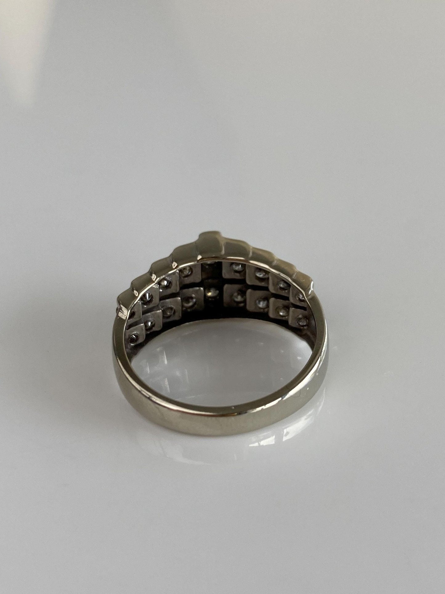 Vintage Solid 10k White Gold Diamond Rows Ring Band - Size 7.75