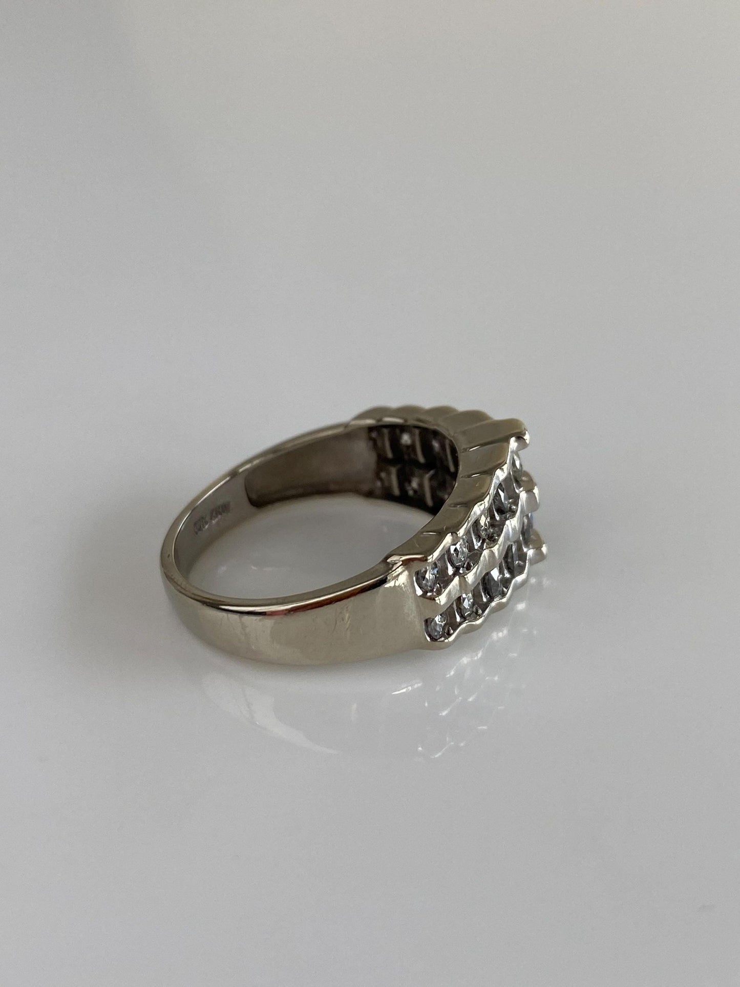 Vintage Solid 10k White Gold Diamond Rows Ring Band - Size 7.75