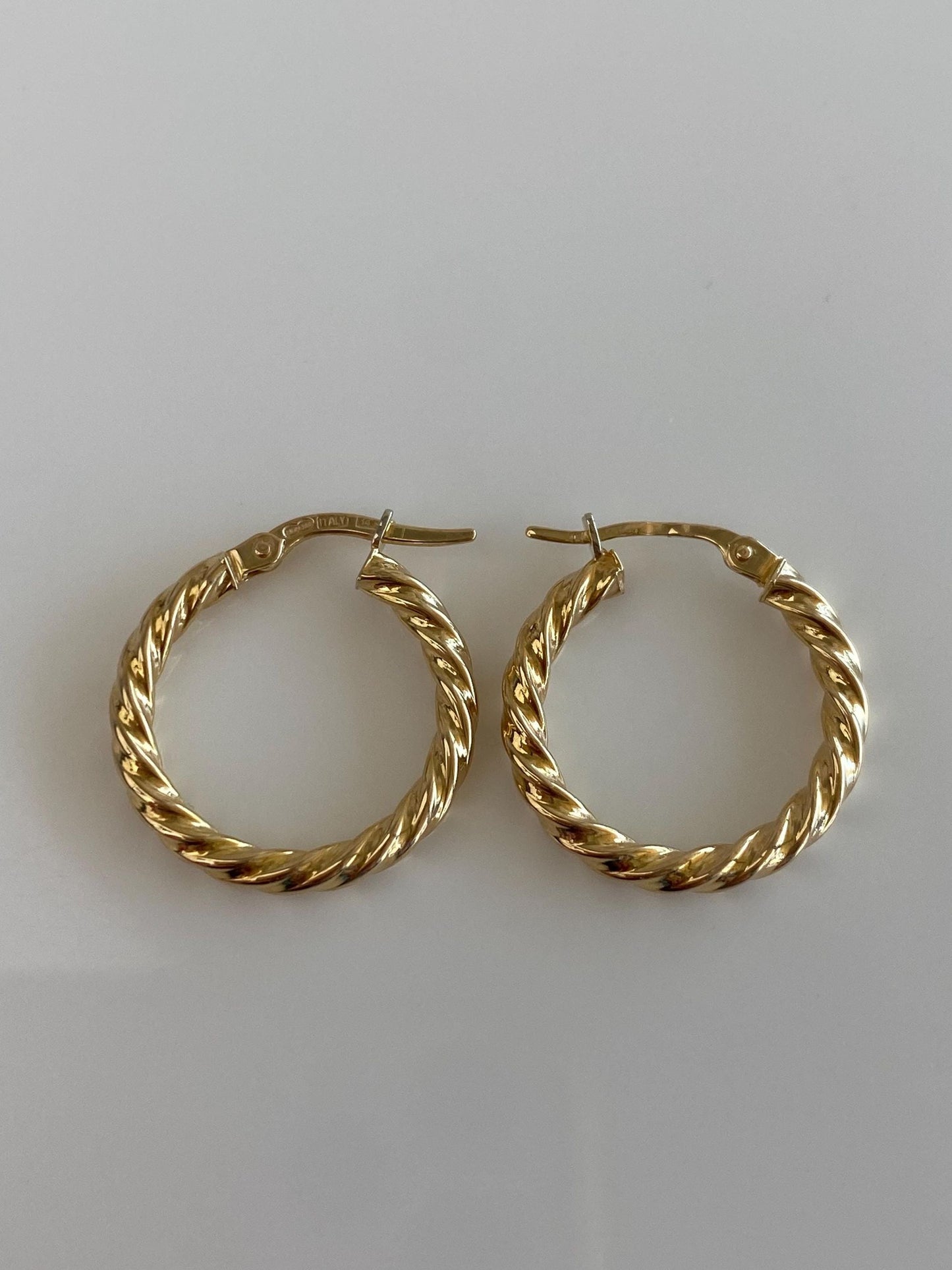 Vintage 14k Yellow Gold Twist Hoop Earrings