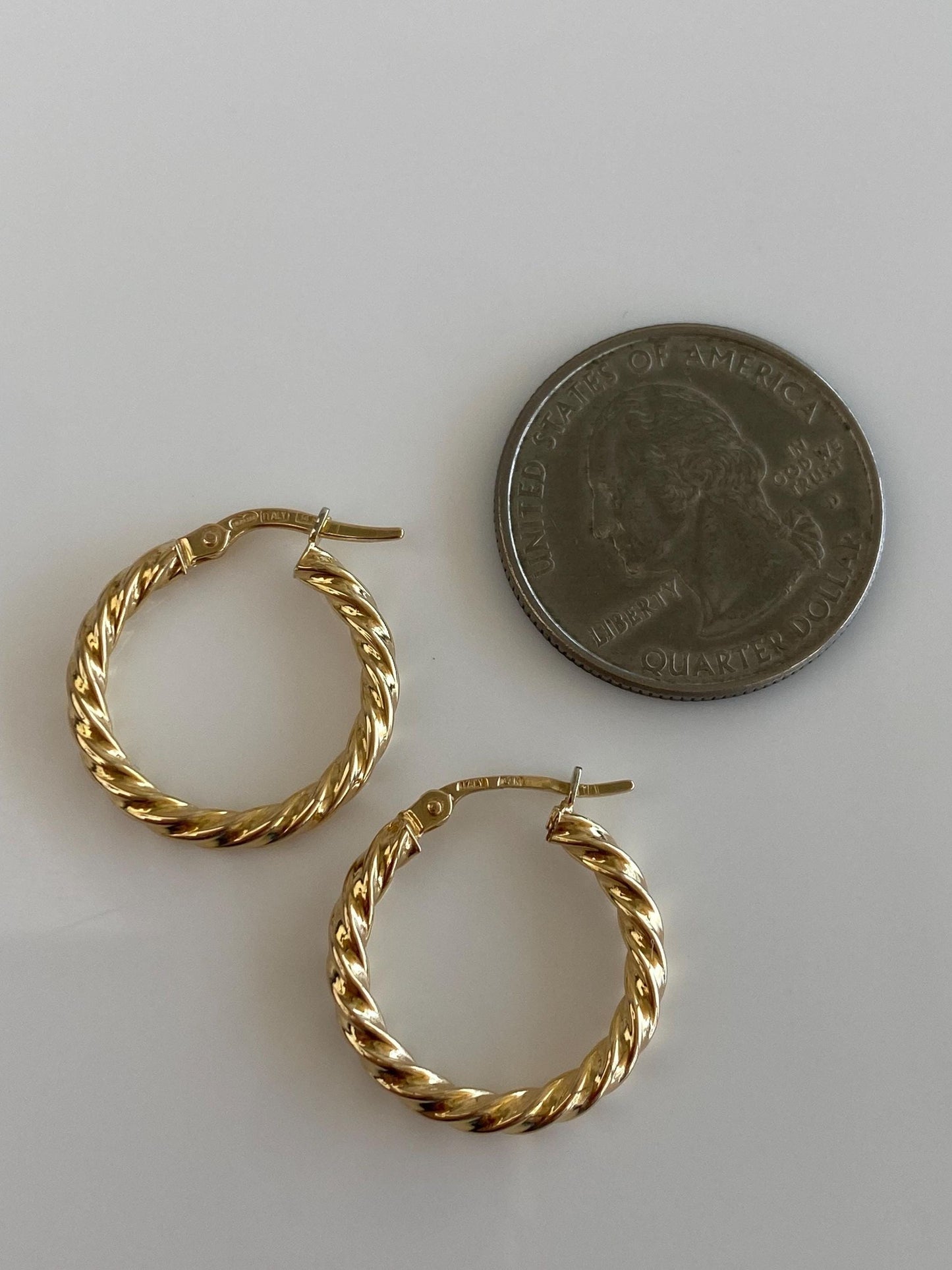 Vintage 14k Yellow Gold Twist Hoop Earrings