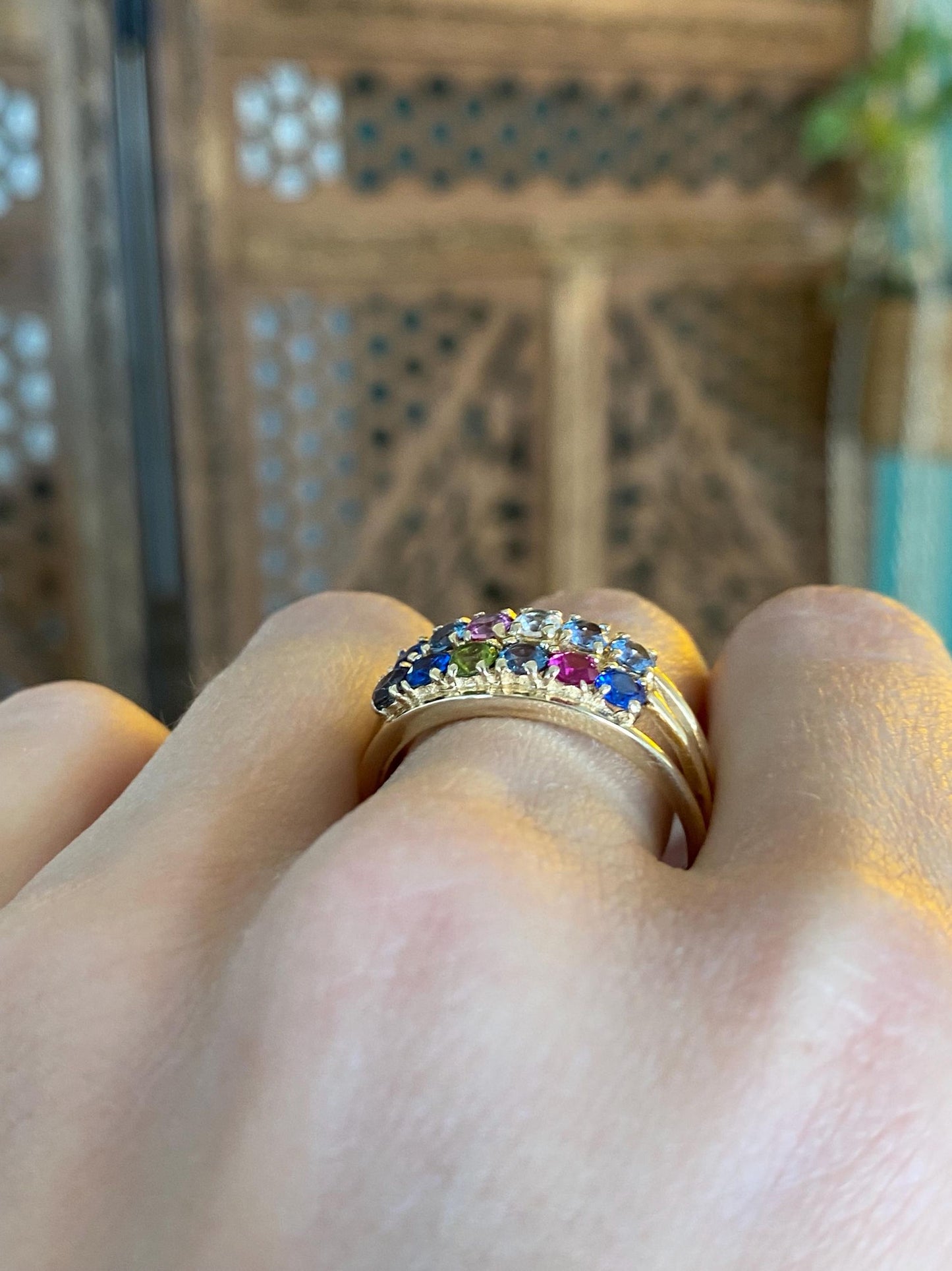 Vintage Solid 14k Yellow Gold Aquamarine Clear Quartz Blue Spinel Pink Sapphire Peridot Iolite Ring Band - Size 9.75