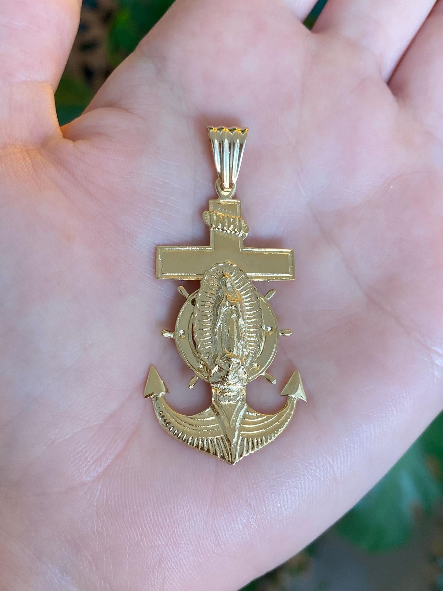 Vintage Solid 18k Yellow Gold Religious Anchor Charm