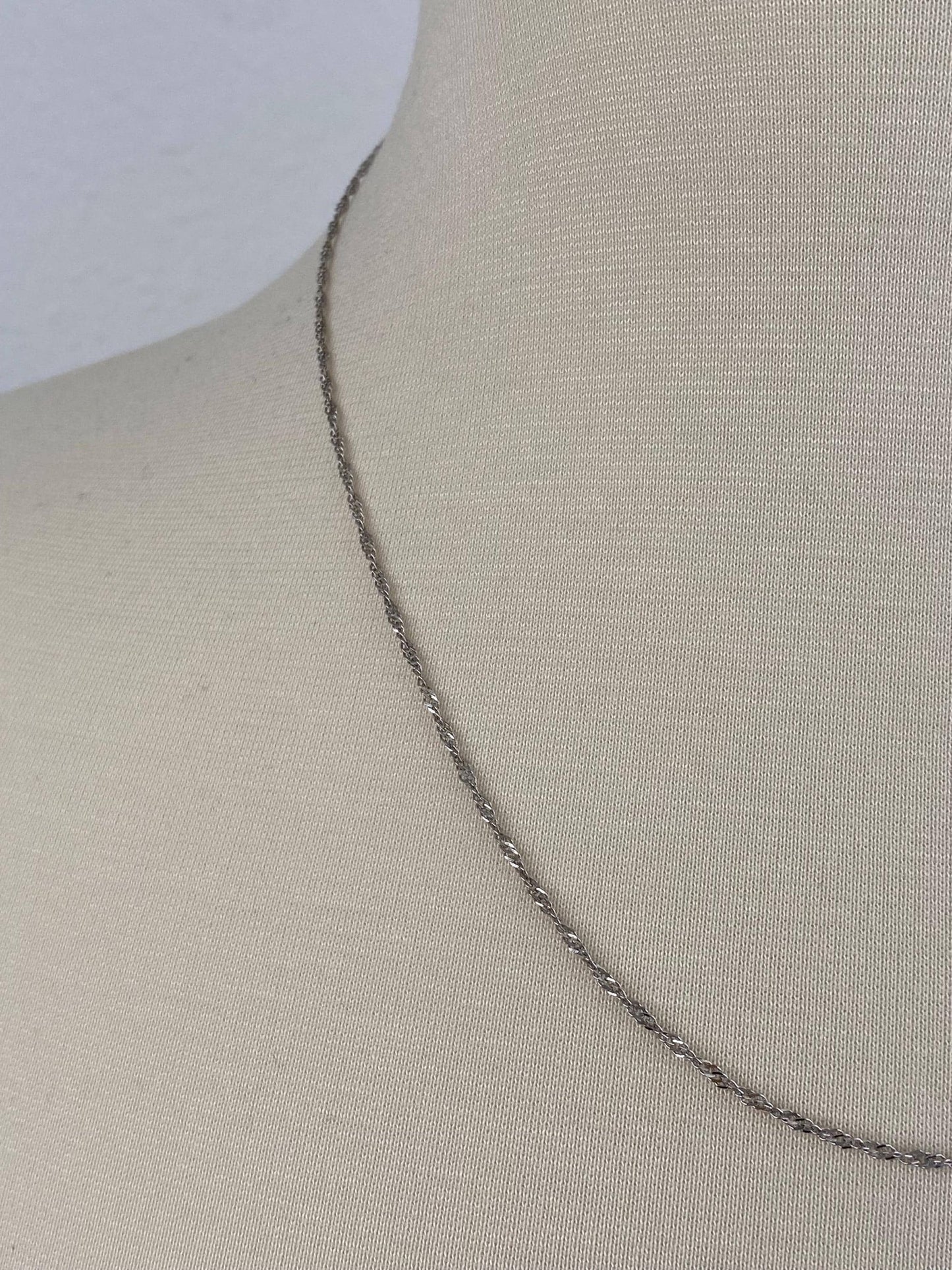 Vintage Solid 14k White Gold Twist Chain Necklace - 20 inches