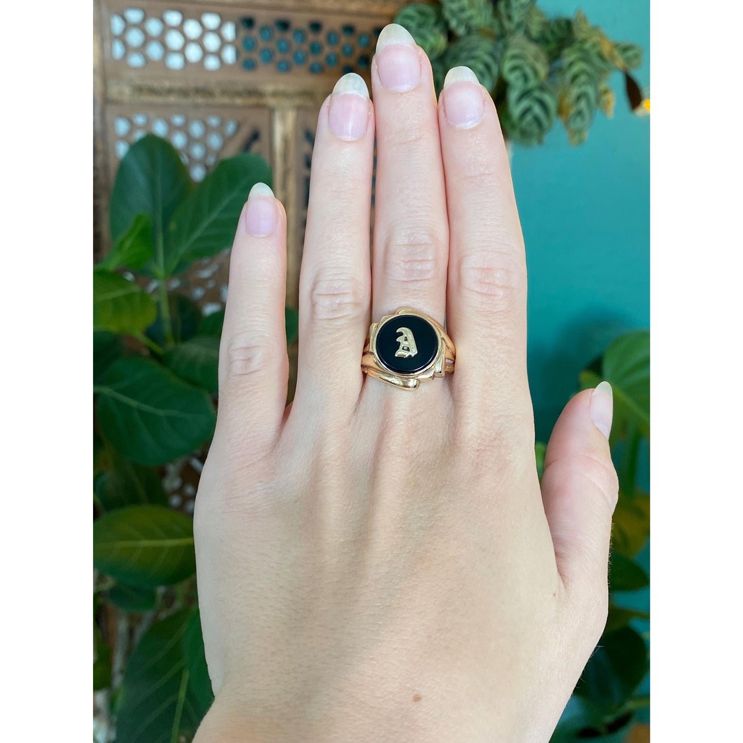 Vintage Solid 10k Yellow Gold Onyx Initial 'A' Ring - Size 11