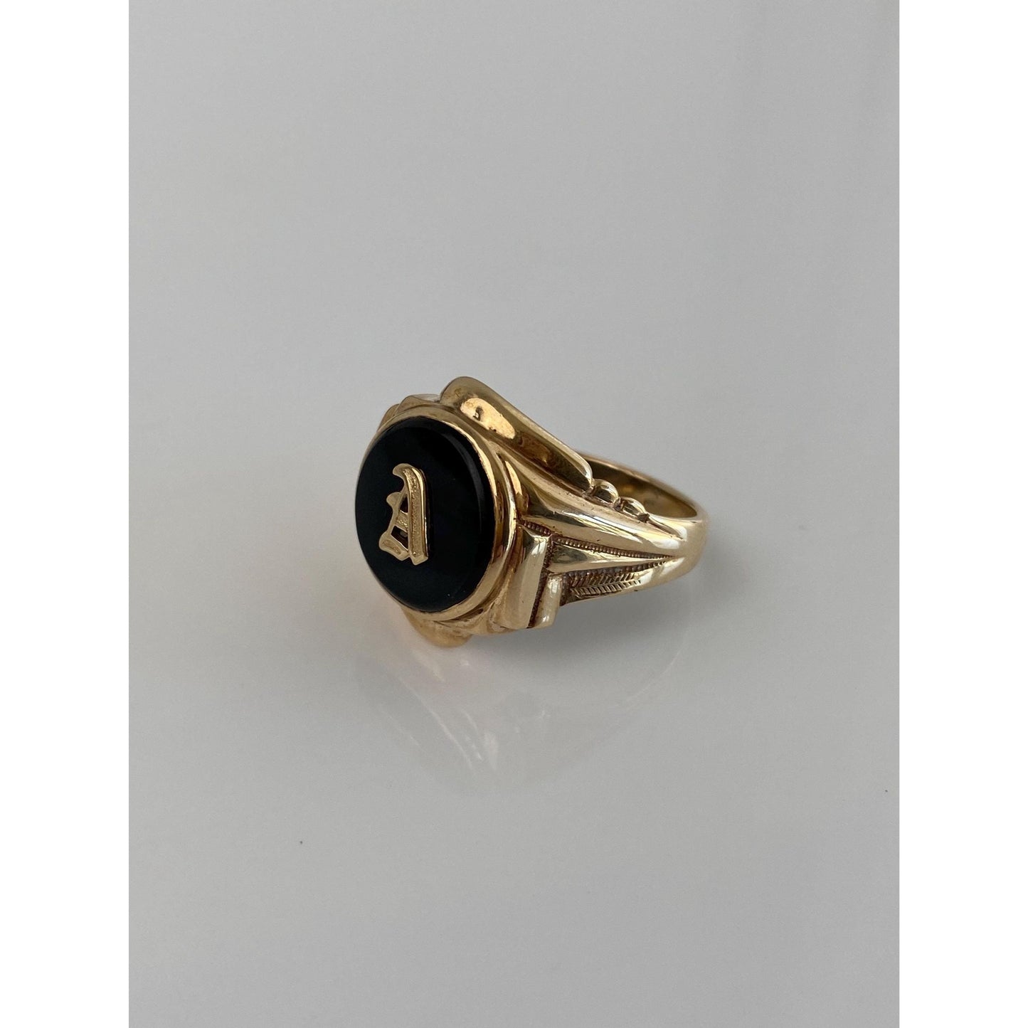 Vintage Solid 10k Yellow Gold Onyx Initial 'A' Ring - Size 11