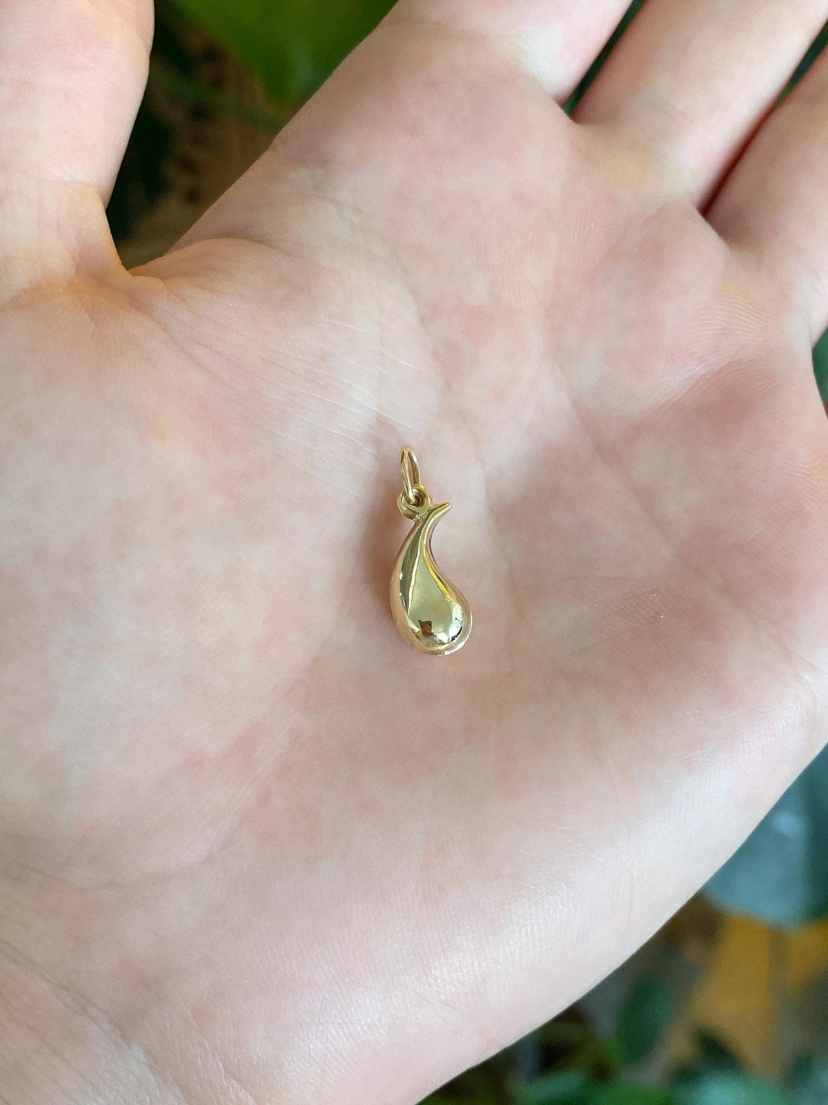 Vintage 14k Yellow Gold Teardrop Charm