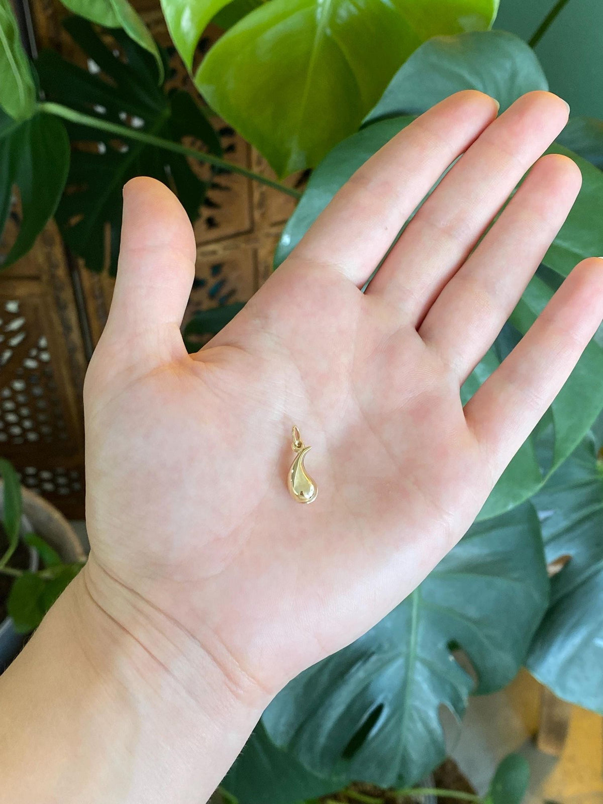 Vintage 14k Yellow Gold Teardrop Charm