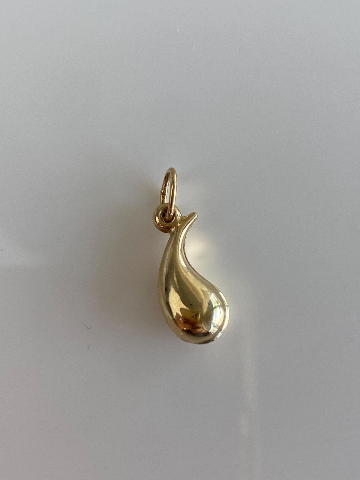Vintage 14k Yellow Gold Teardrop Charm