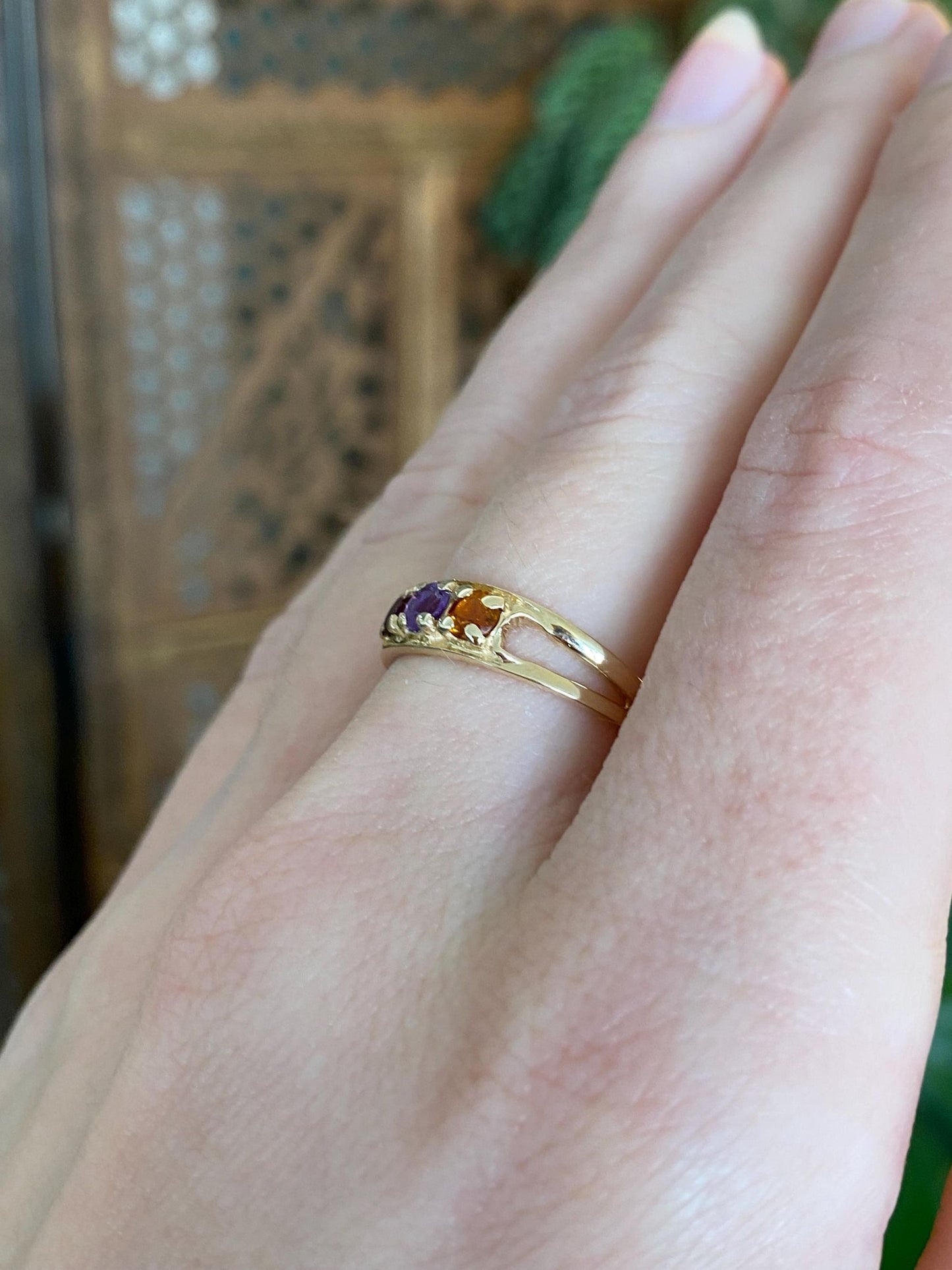 Vintage Solid 14k Yellow Gold Garnet Amethyst Citrine Ring Band - Size 7