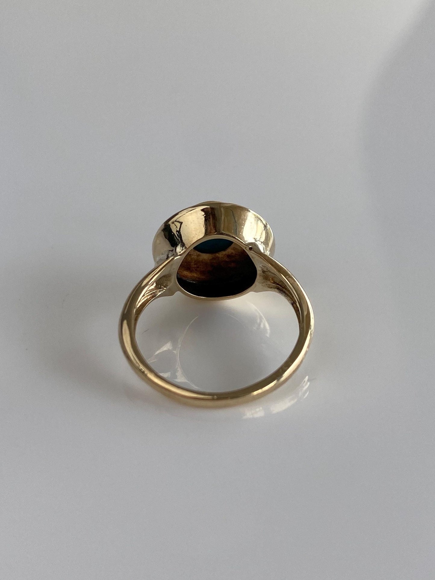 Vintage 9k Yellow Gold Turquoise Ring - Size 3.75
