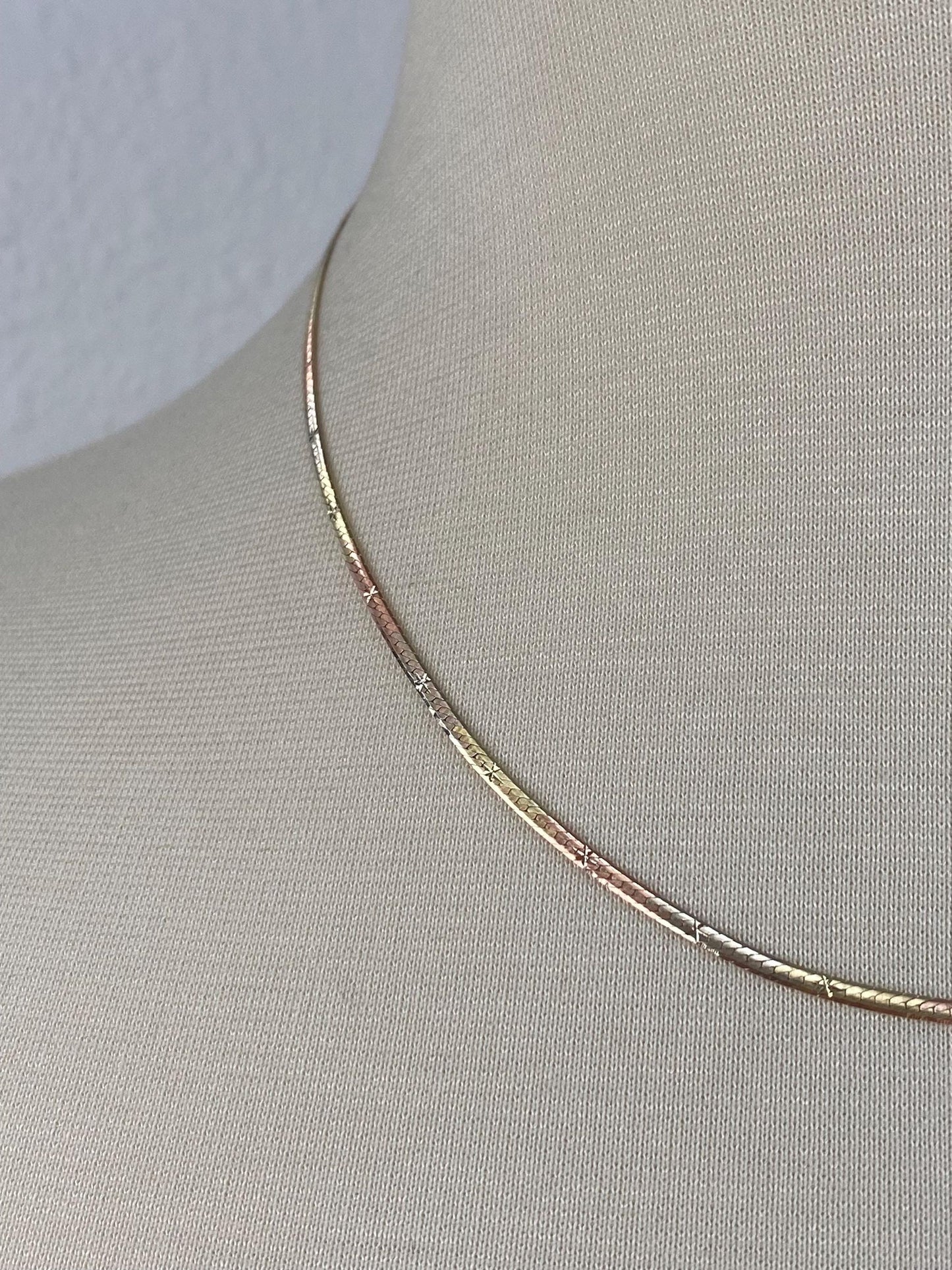 Vintage Solid 14k Tri Tone Gold Diamond Cut Slim Herringbone Chain Necklace - 17.5 inches