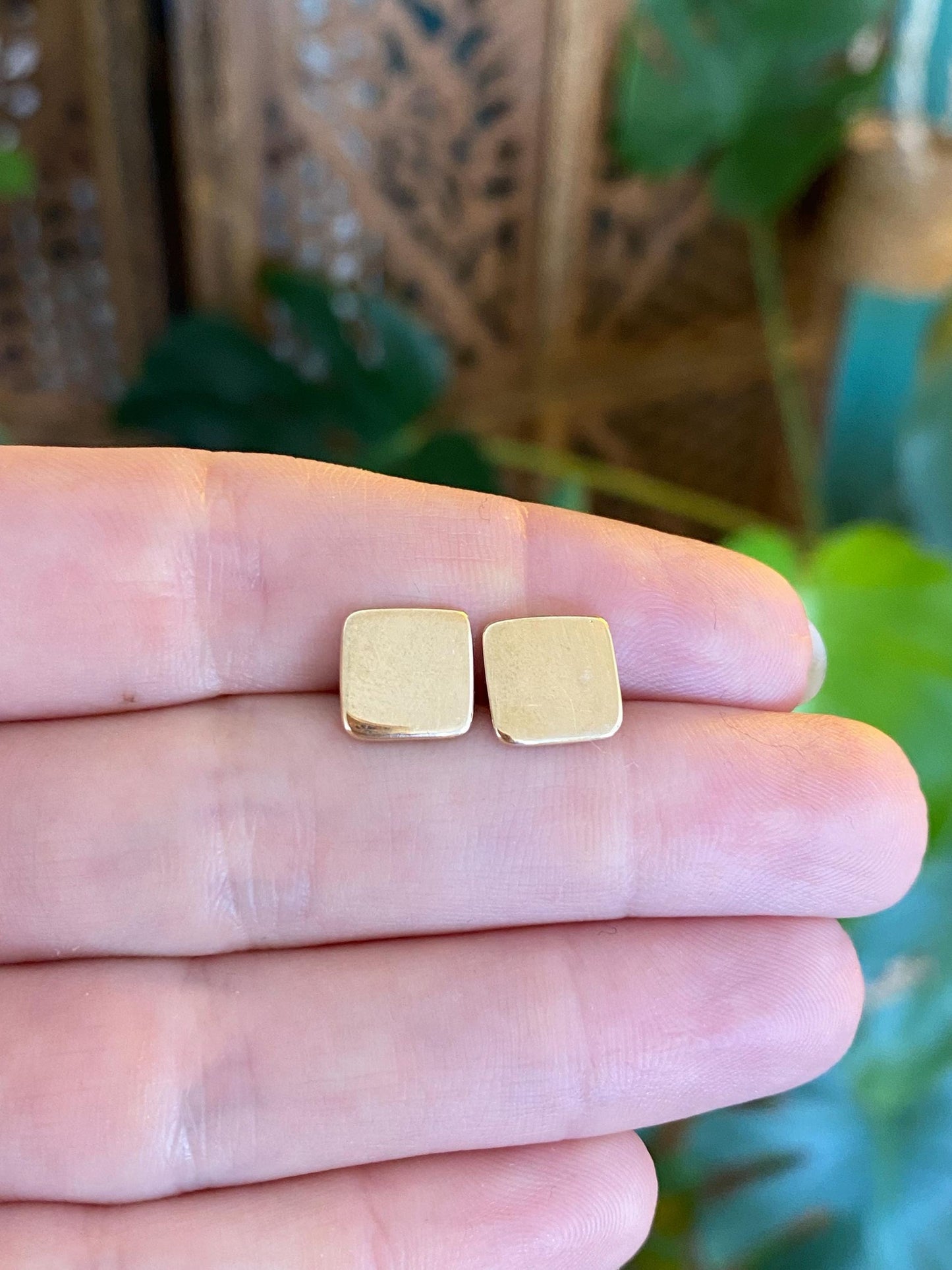 Vintage Solid 14k Yellow Gold Square Stud Earrings
