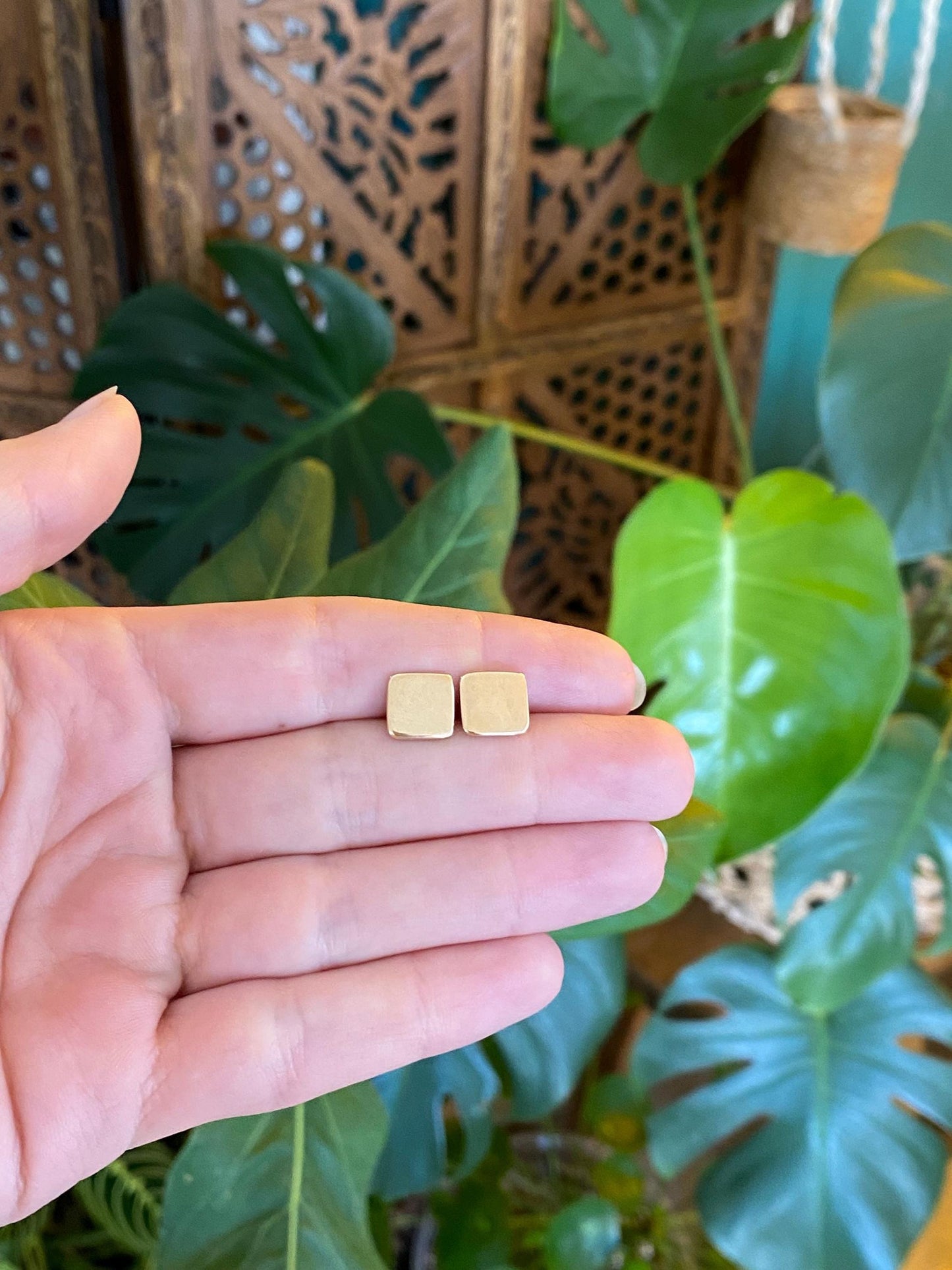 Vintage Solid 14k Yellow Gold Square Stud Earrings