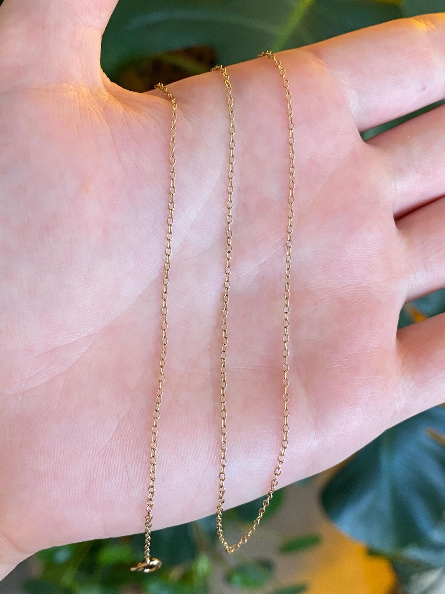 Vintage Solid 9k Yellow Gold Dainty Cable Chain Necklace - 17.75 inches