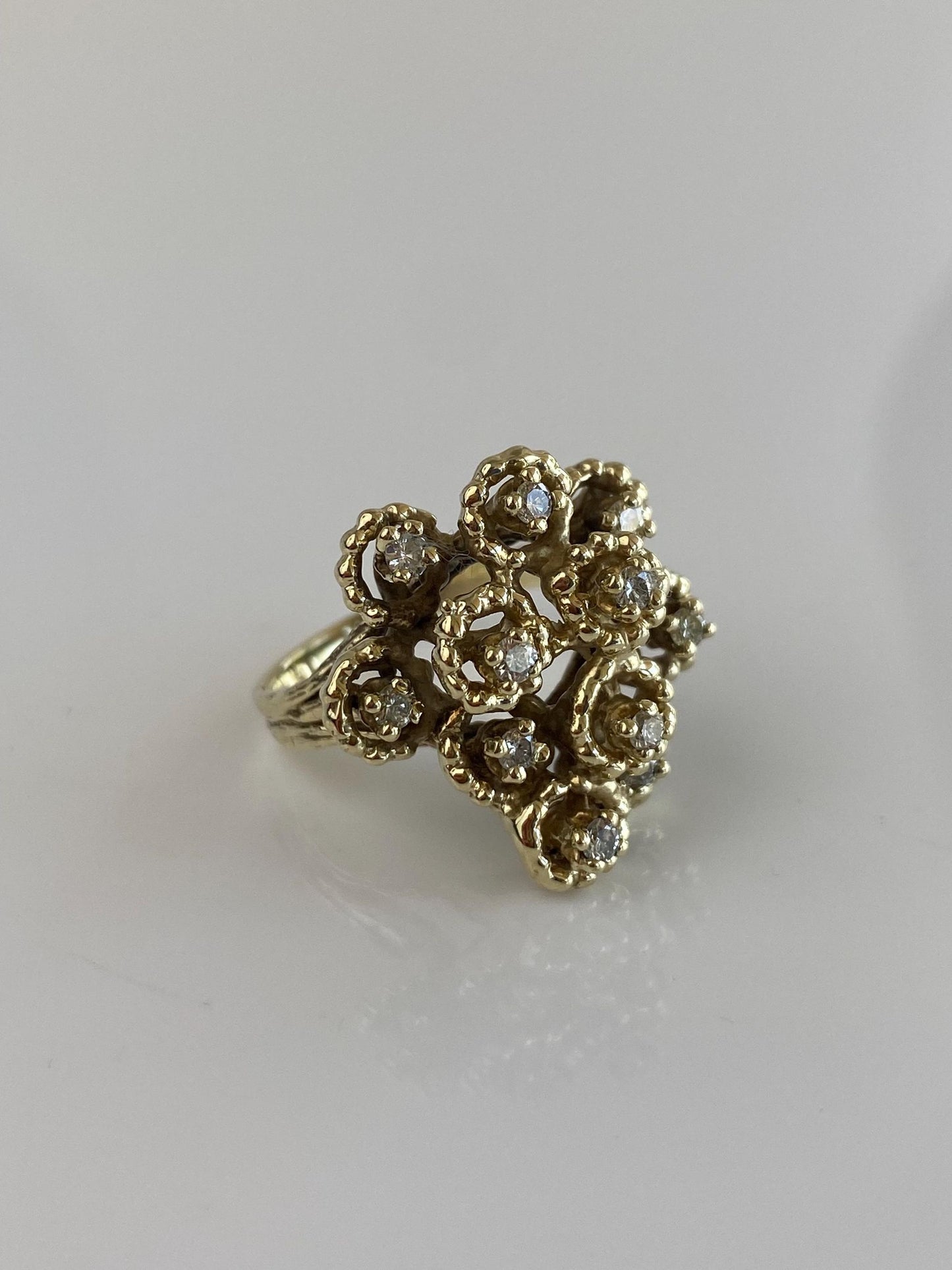 Vintage Solid 14k Yellow Gold Diamonds Ring - Size 6.75