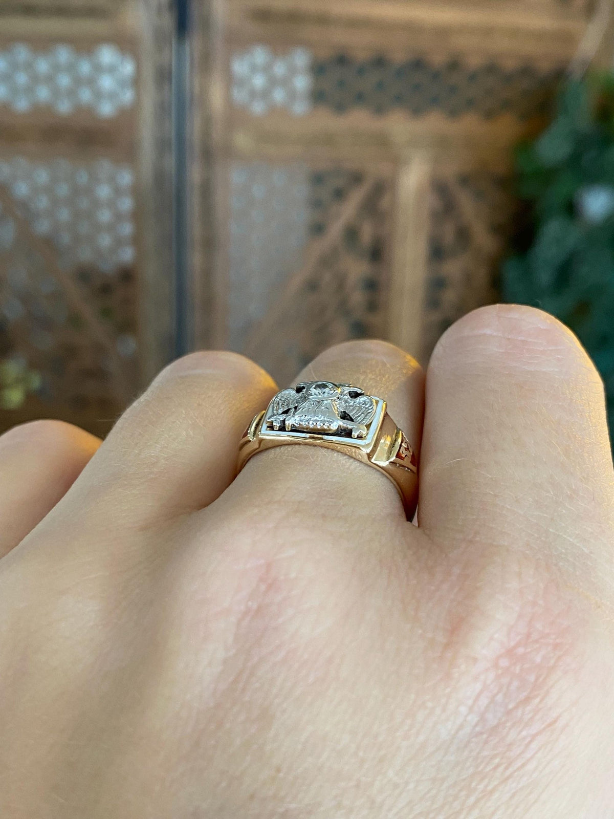Vintage Solid 14k White & Yellow Gold Masonic Diamond Enamel Eagle Ring Band - Size 7.25